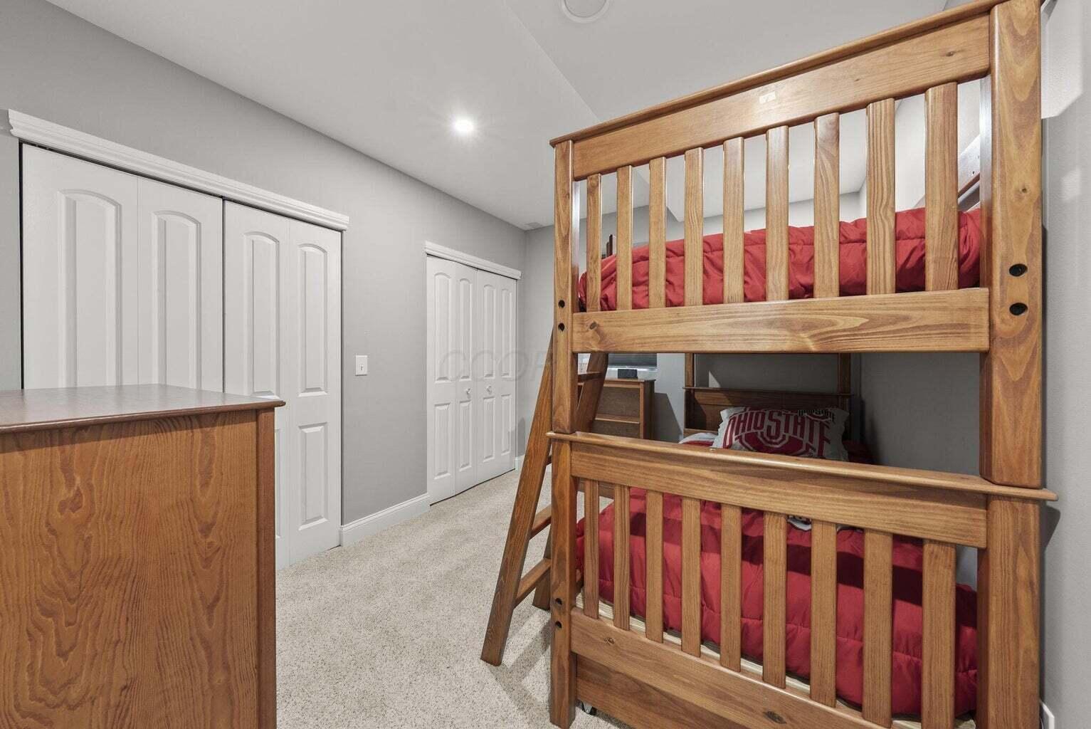 2896 Sandycombe Drive