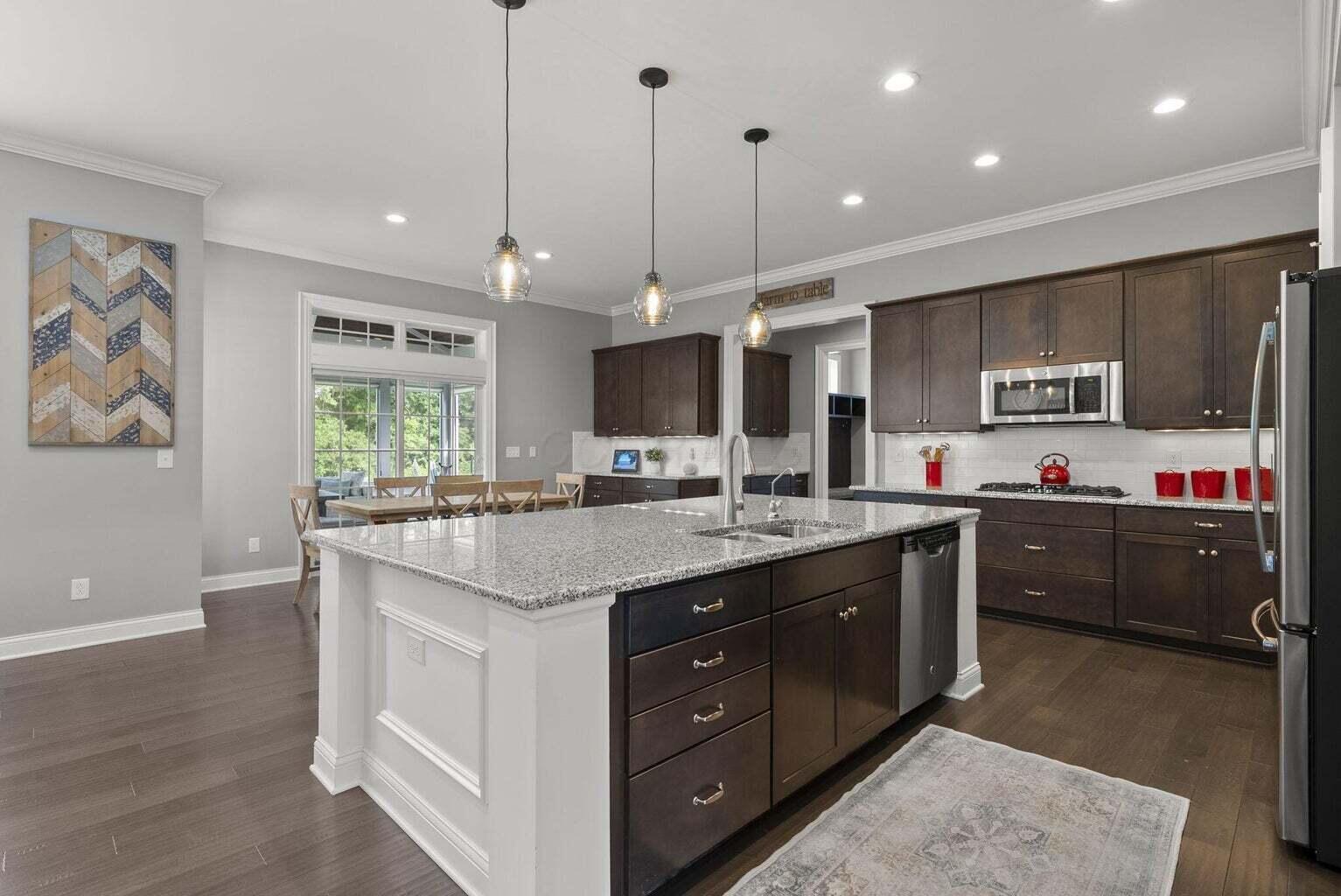 2896 Sandycombe Drive