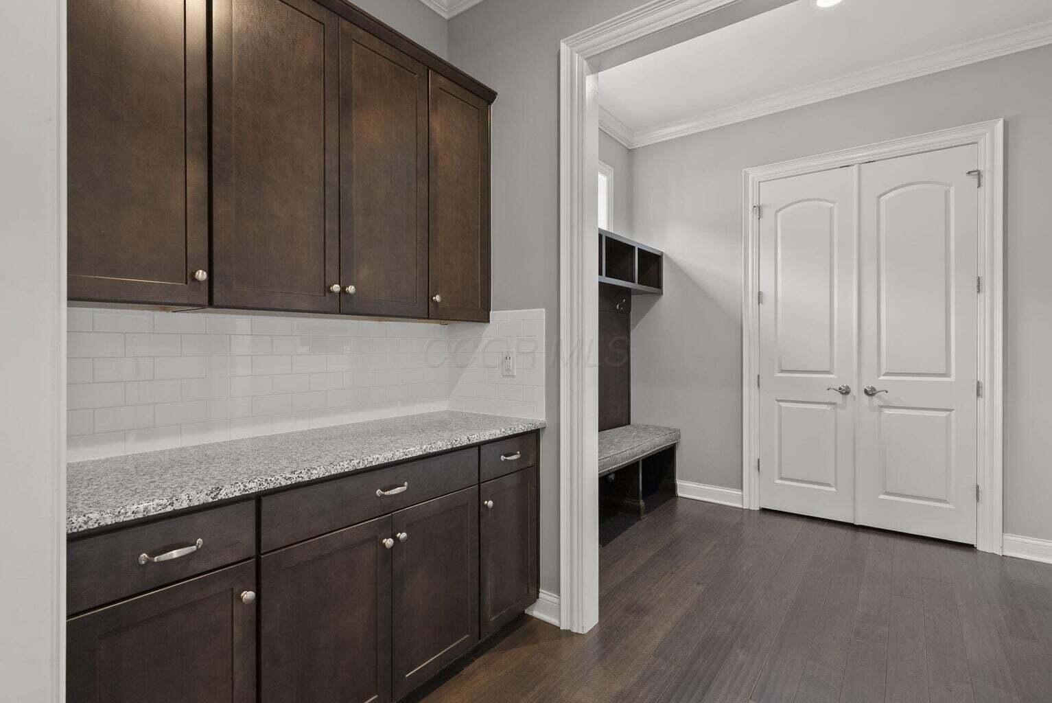 2896 Sandycombe Drive