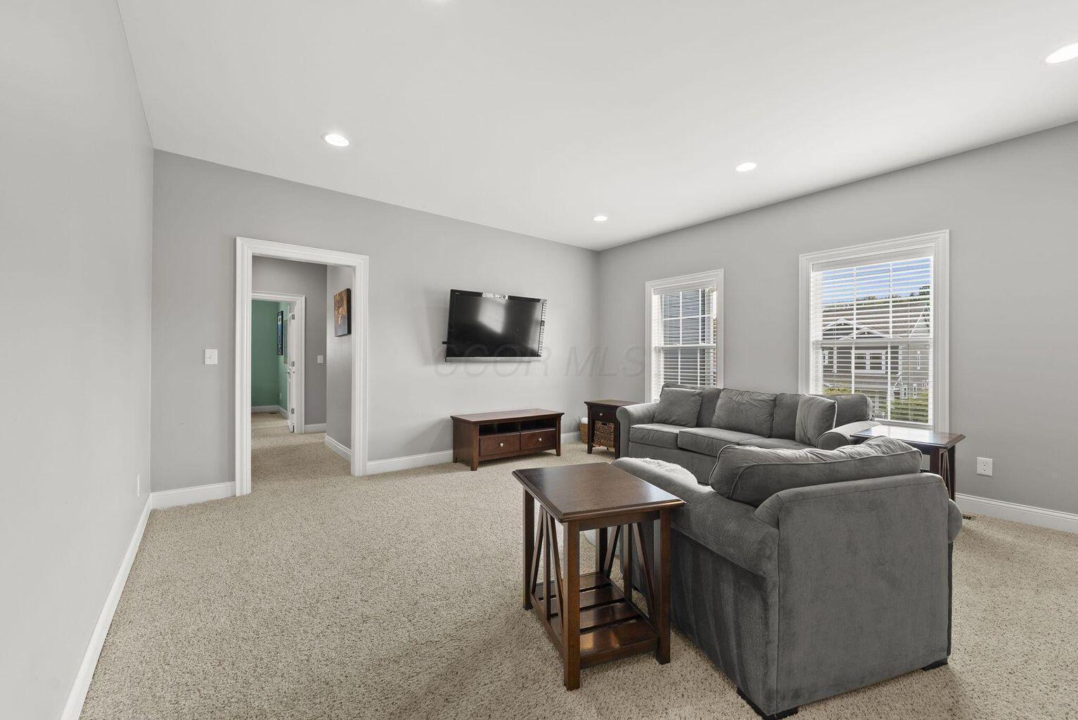 2896 Sandycombe Drive