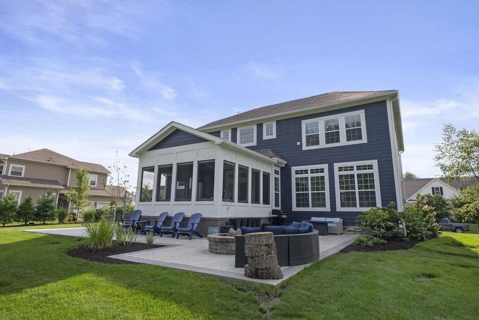 2896 Sandycombe Drive