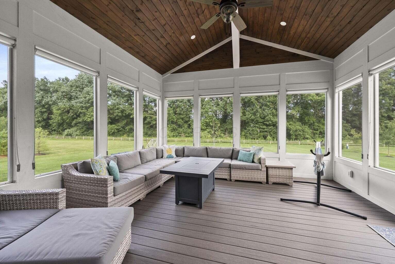 2896 Sandycombe Drive