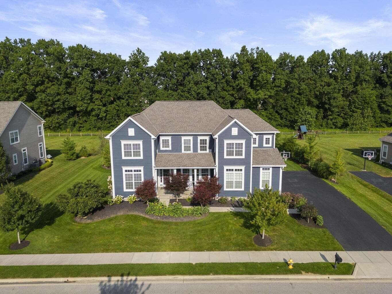 2896 Sandycombe Drive