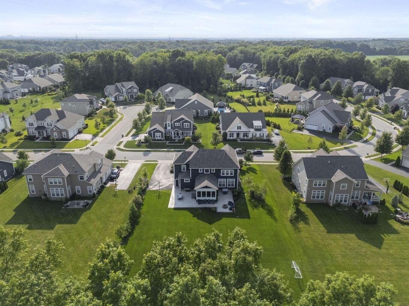 2896 Sandycombe Drive