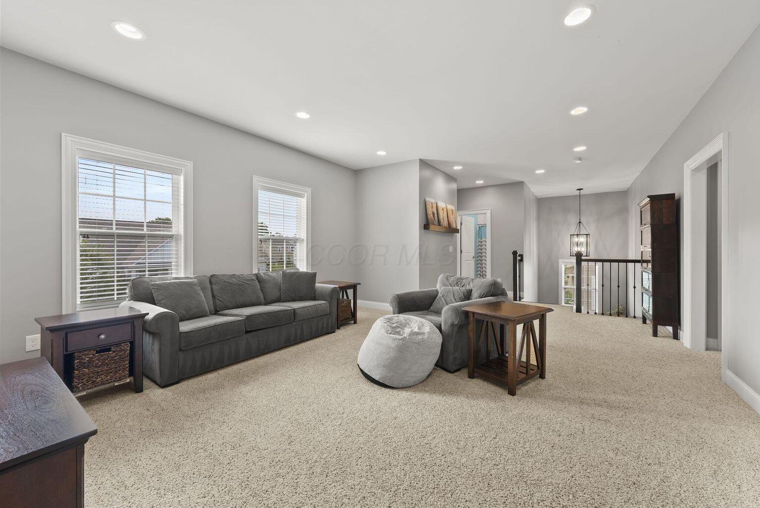 2896 Sandycombe Drive