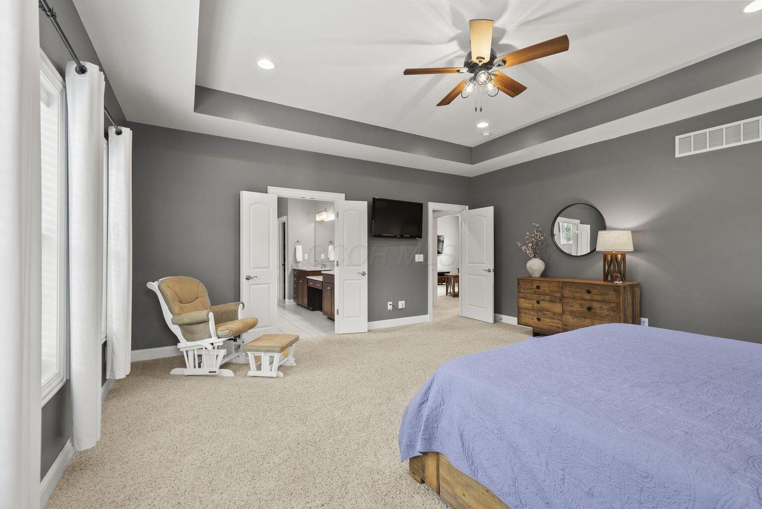 2896 Sandycombe Drive