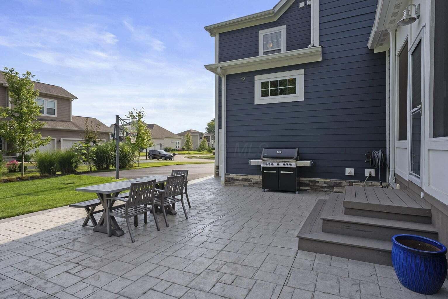 2896 Sandycombe Drive