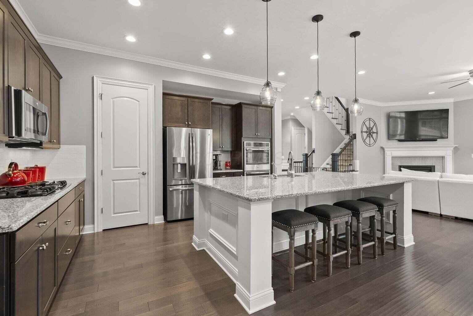 2896 Sandycombe Drive