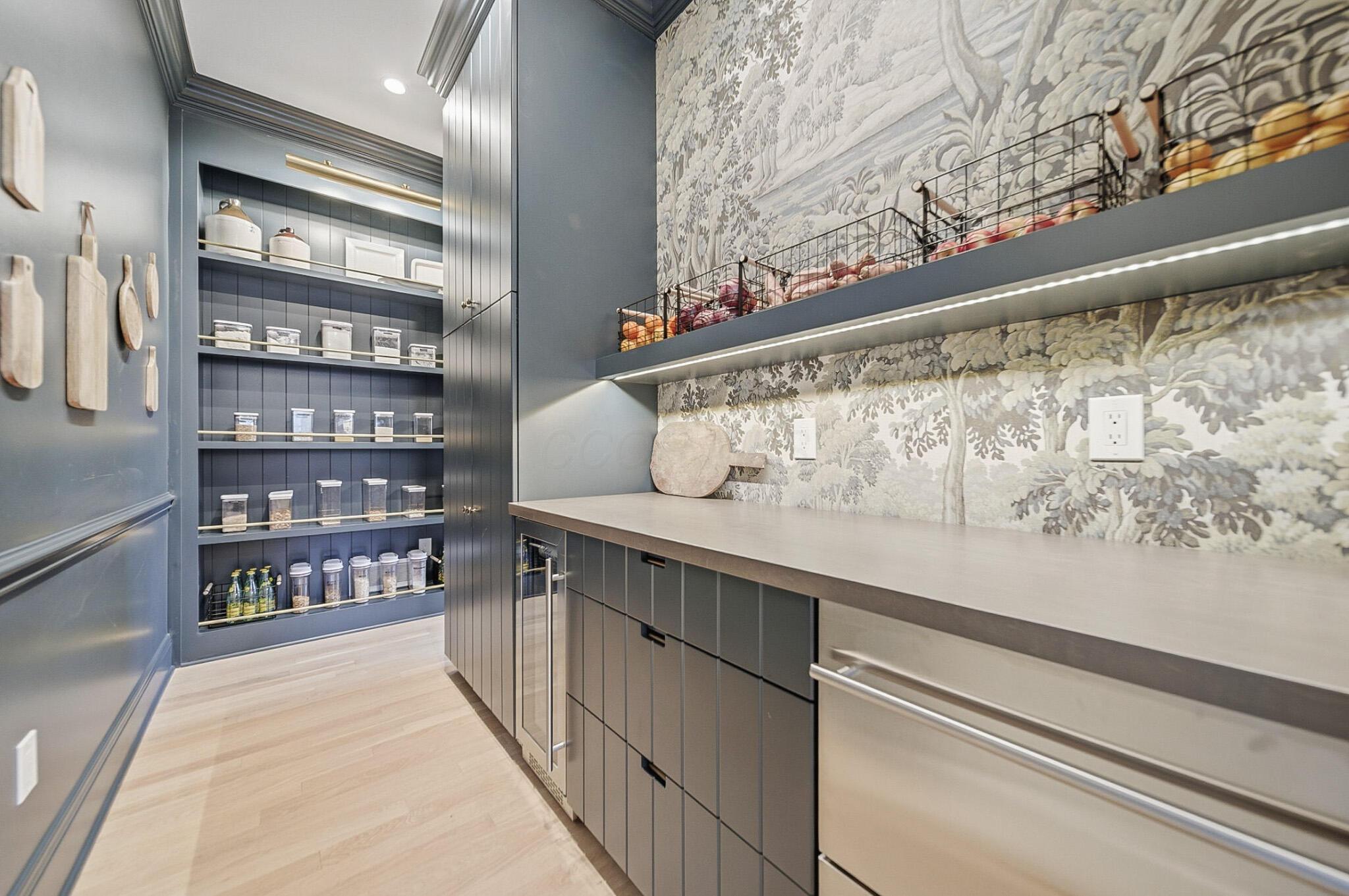 7599 N Goodrich Square