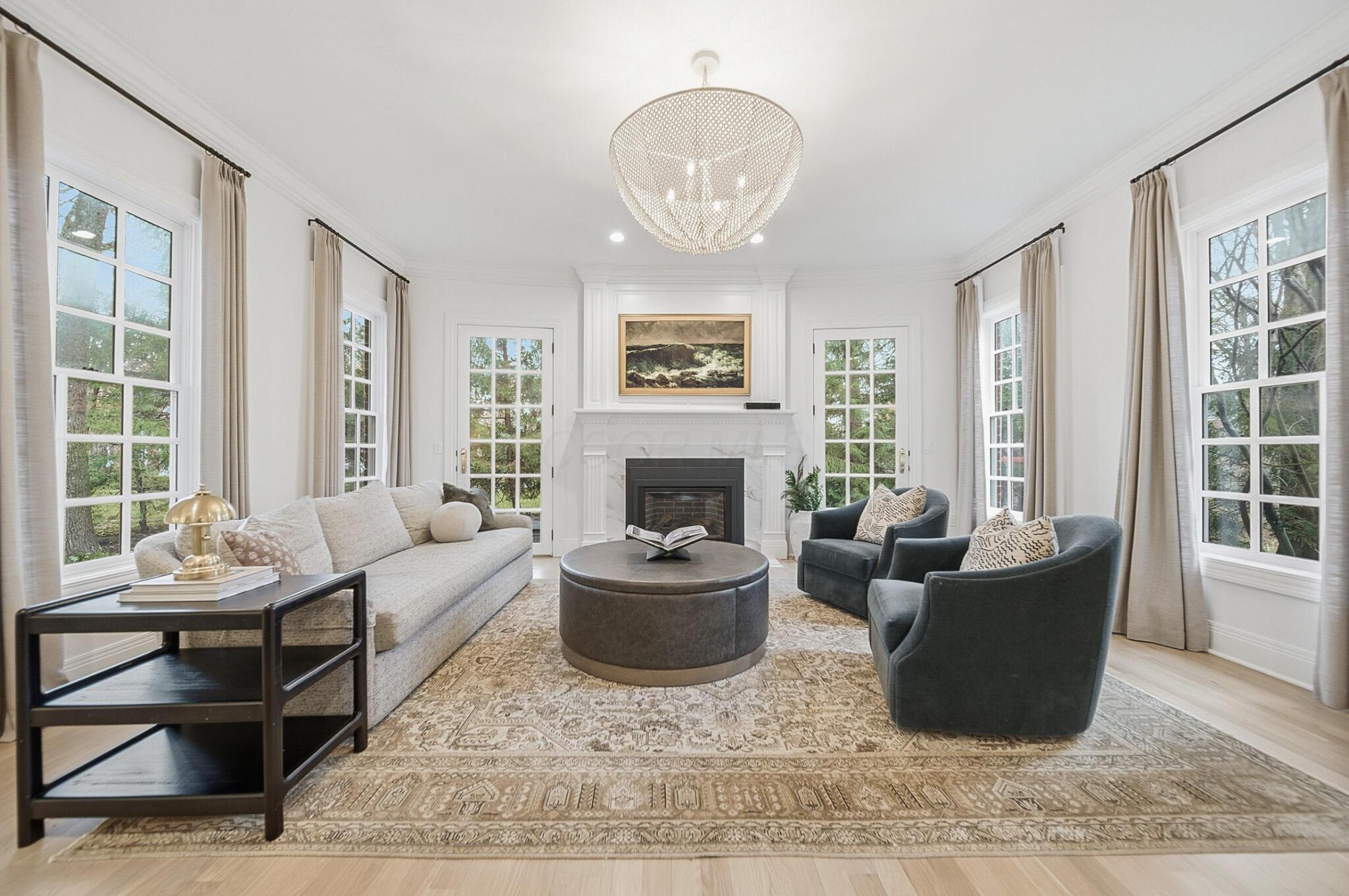 7599 N Goodrich Square