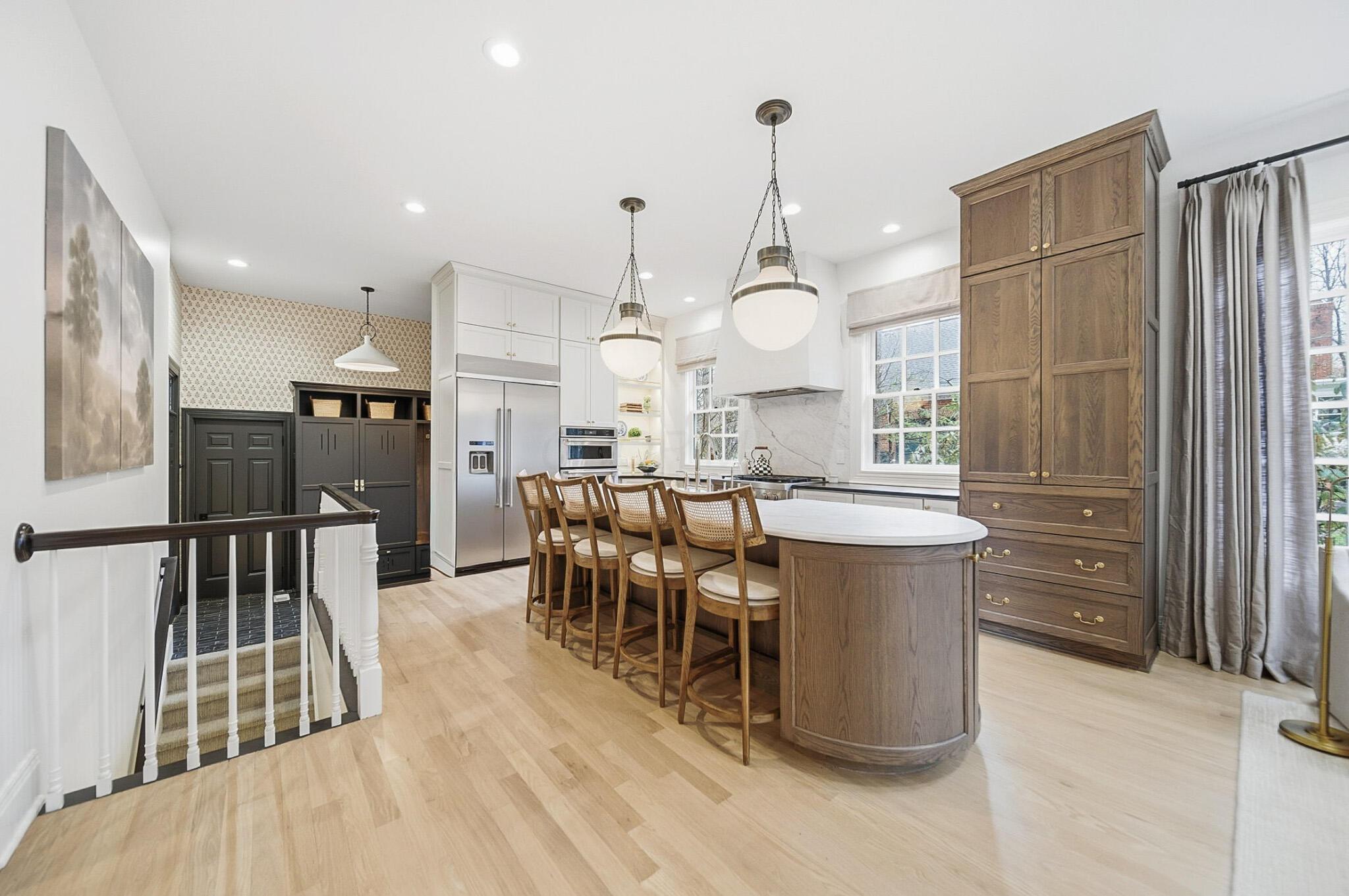 7599 N Goodrich Square