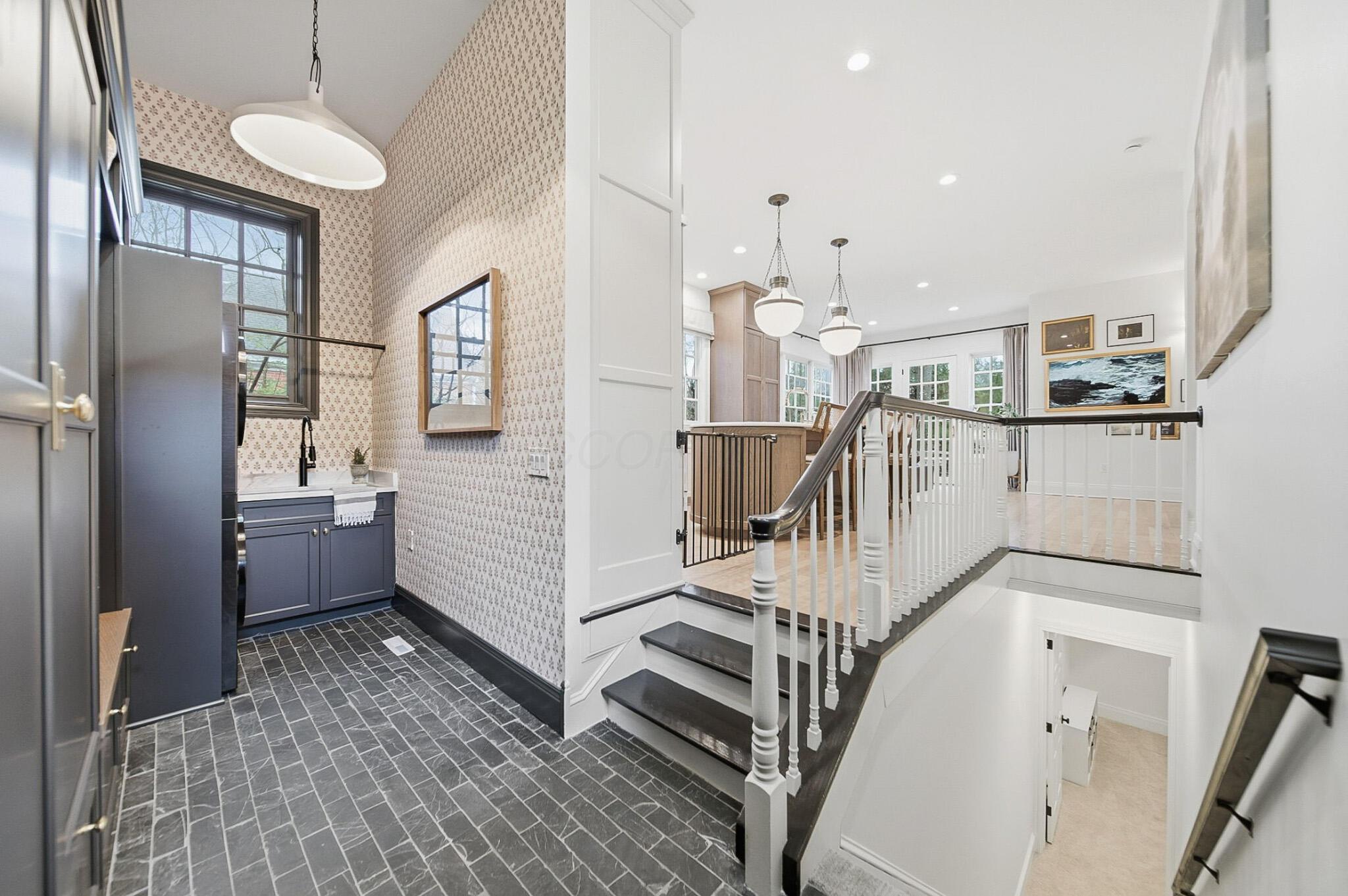 7599 N Goodrich Square