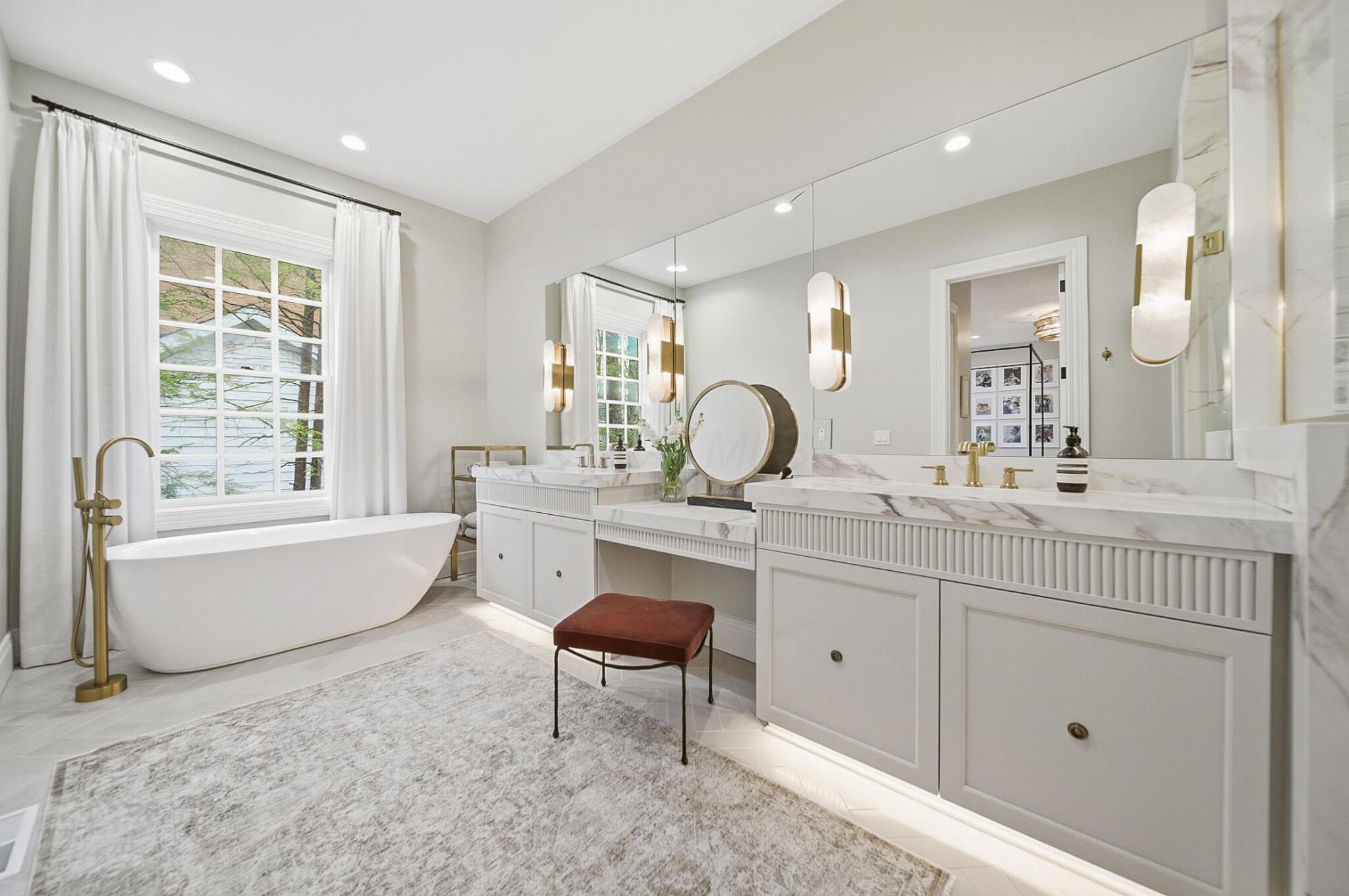 7599 N Goodrich Square