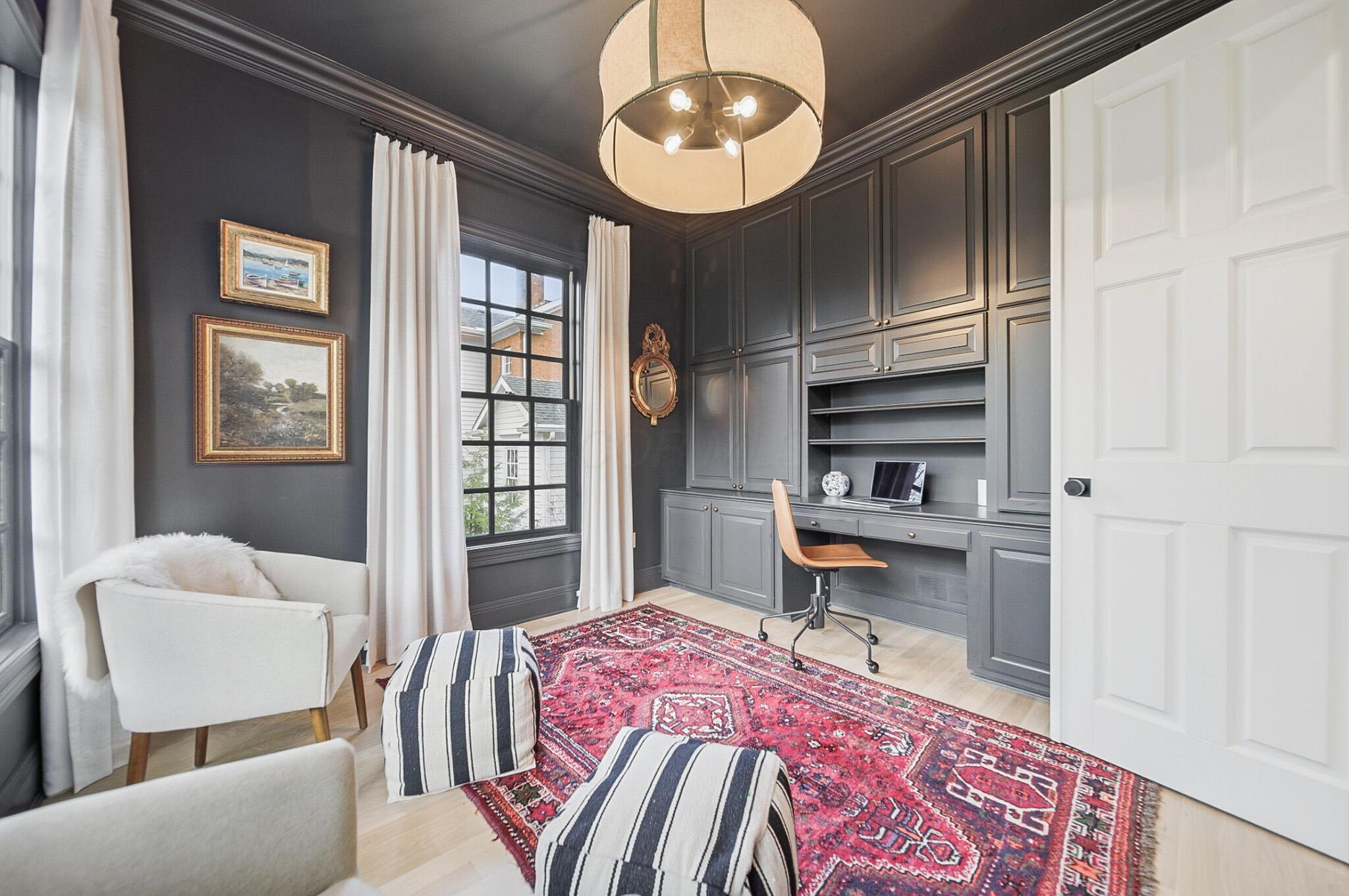 7599 N Goodrich Square