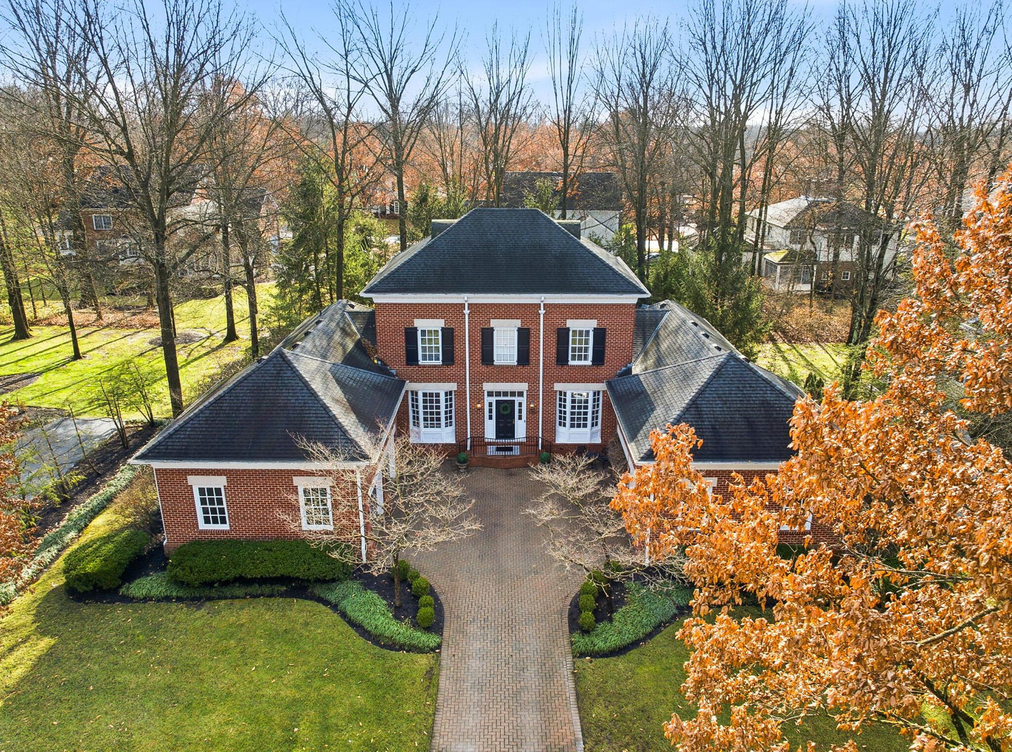 7599 N Goodrich Square