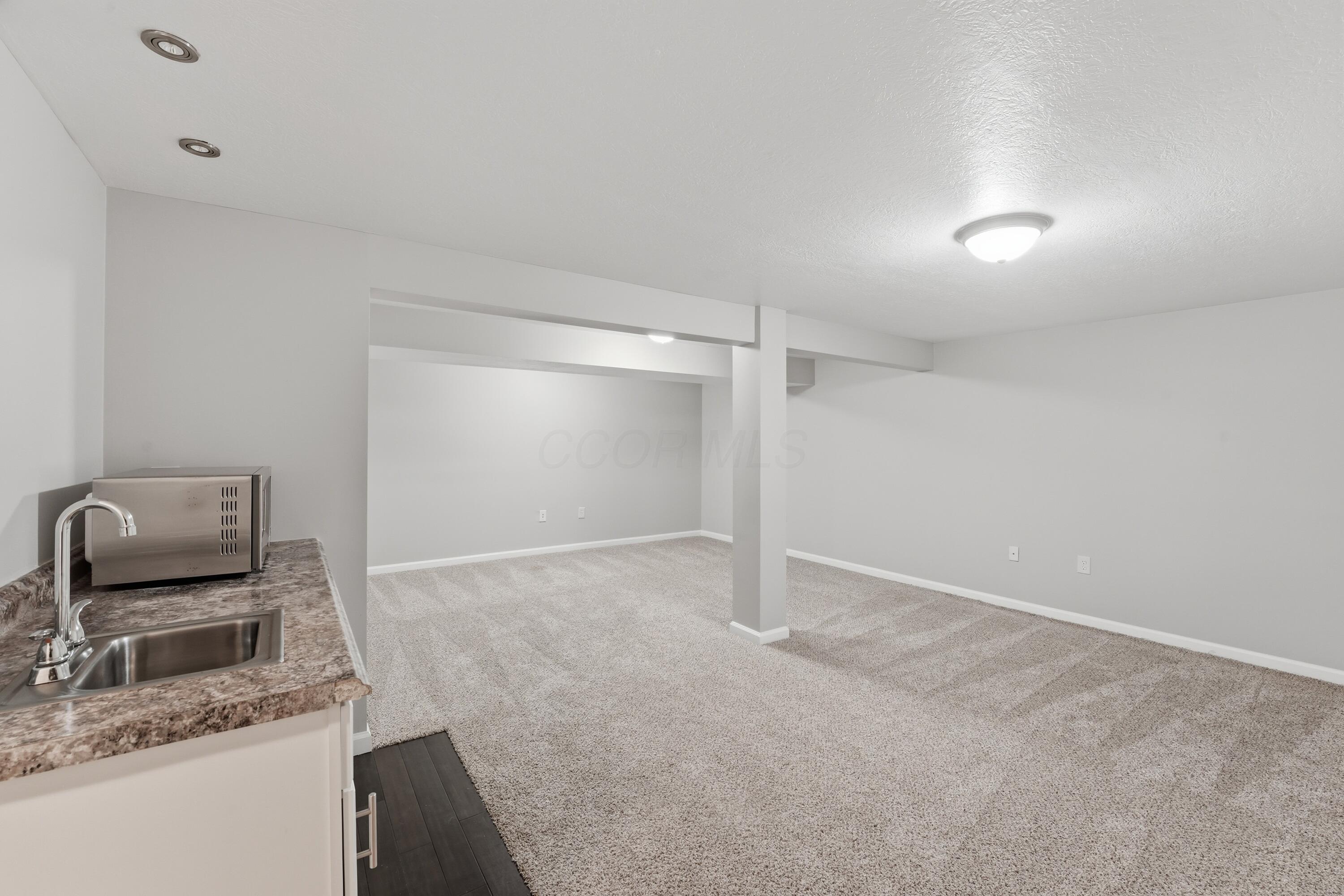 255 Woodside Drive SW