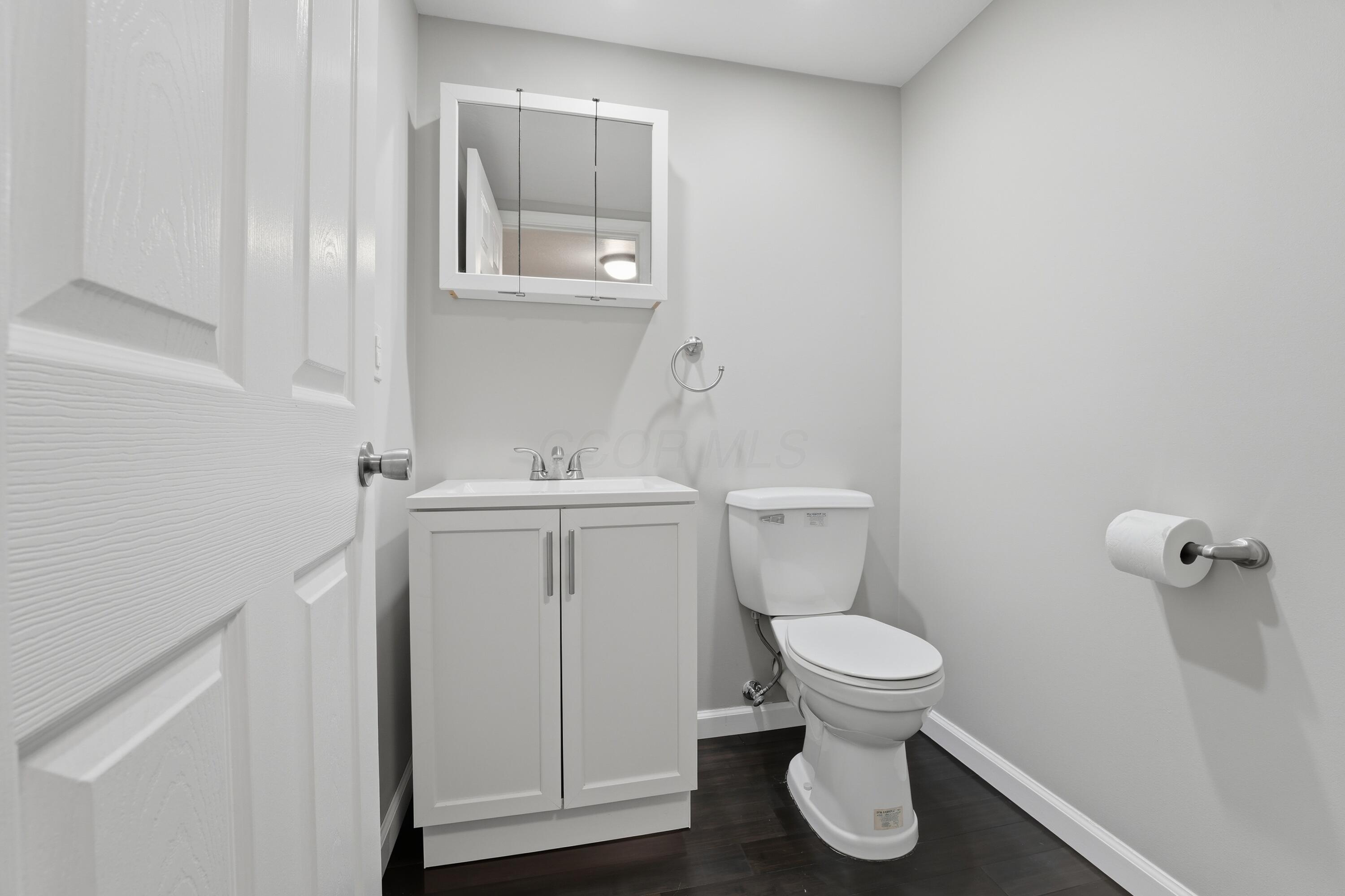 255 Woodside Drive SW