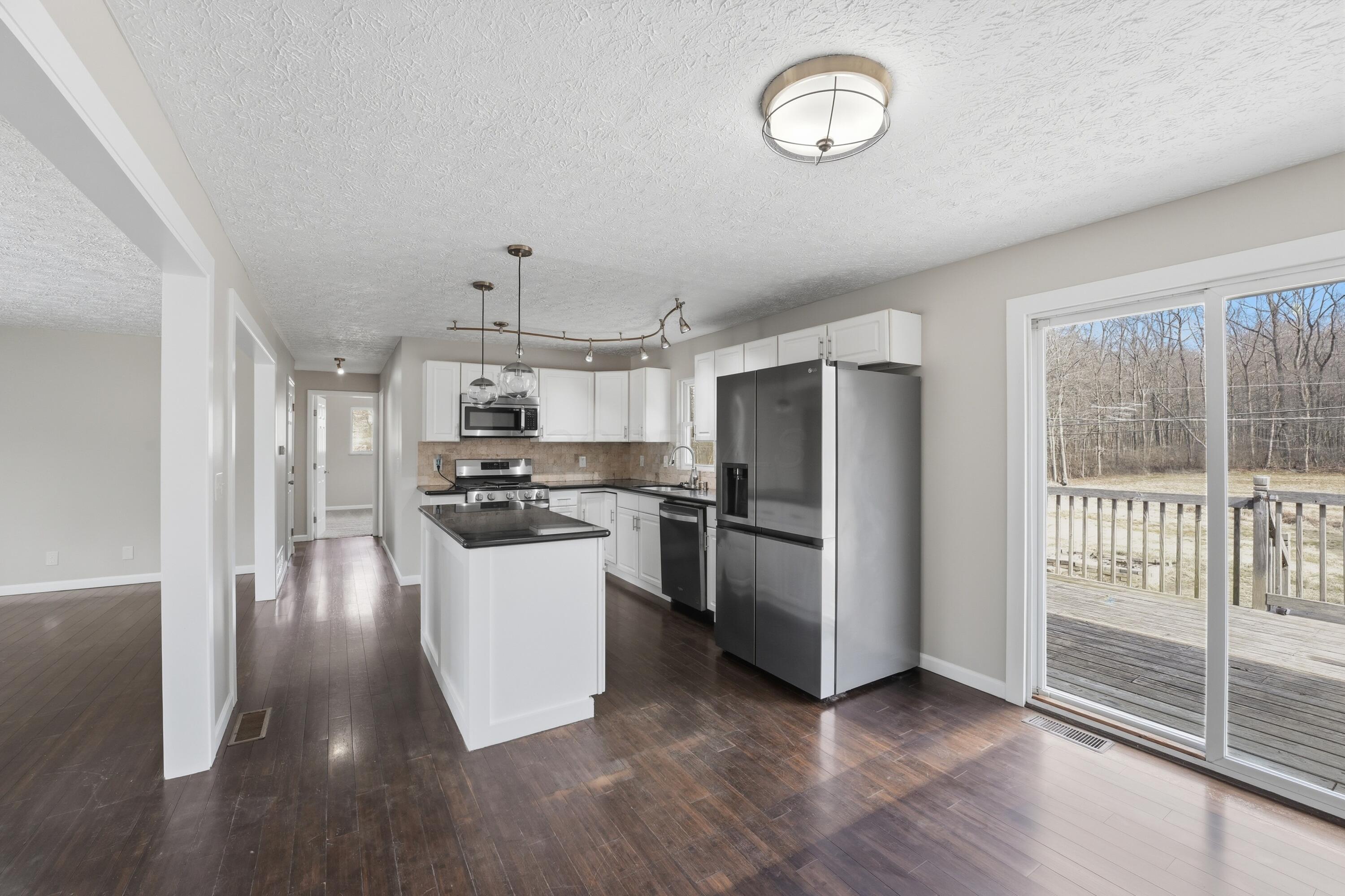 255 Woodside Drive SW