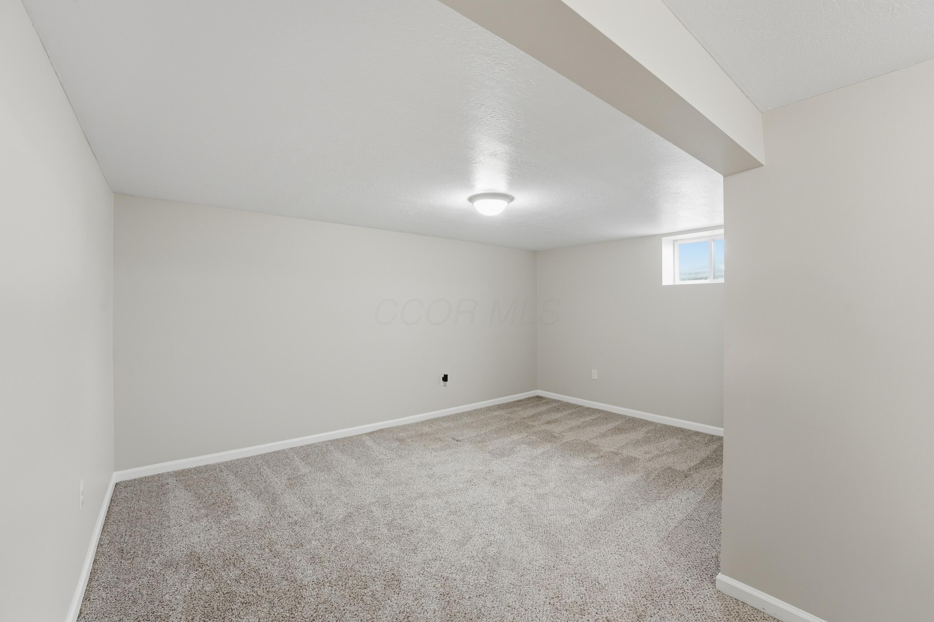 255 Woodside Drive SW