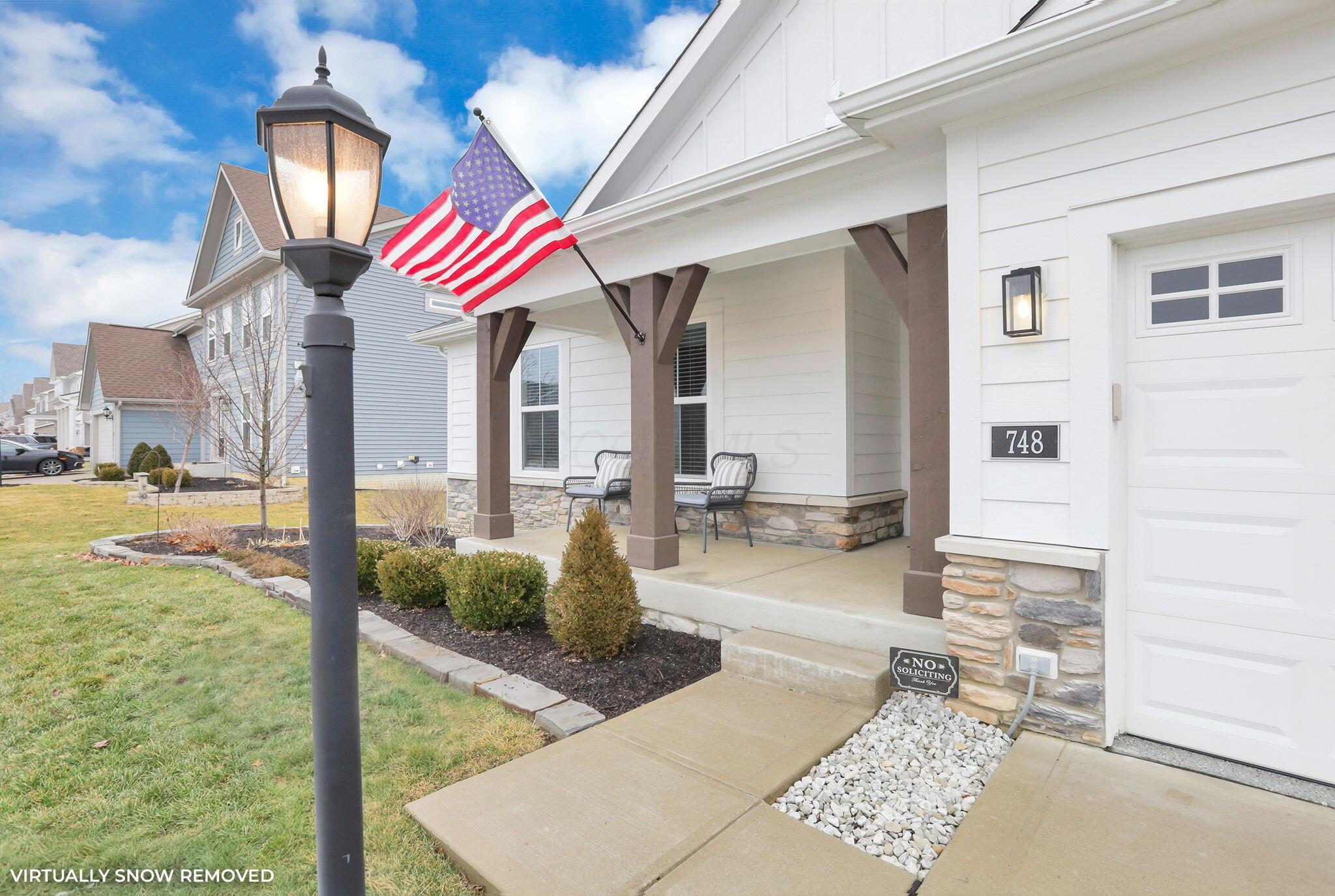 748 Wharncliff Loop