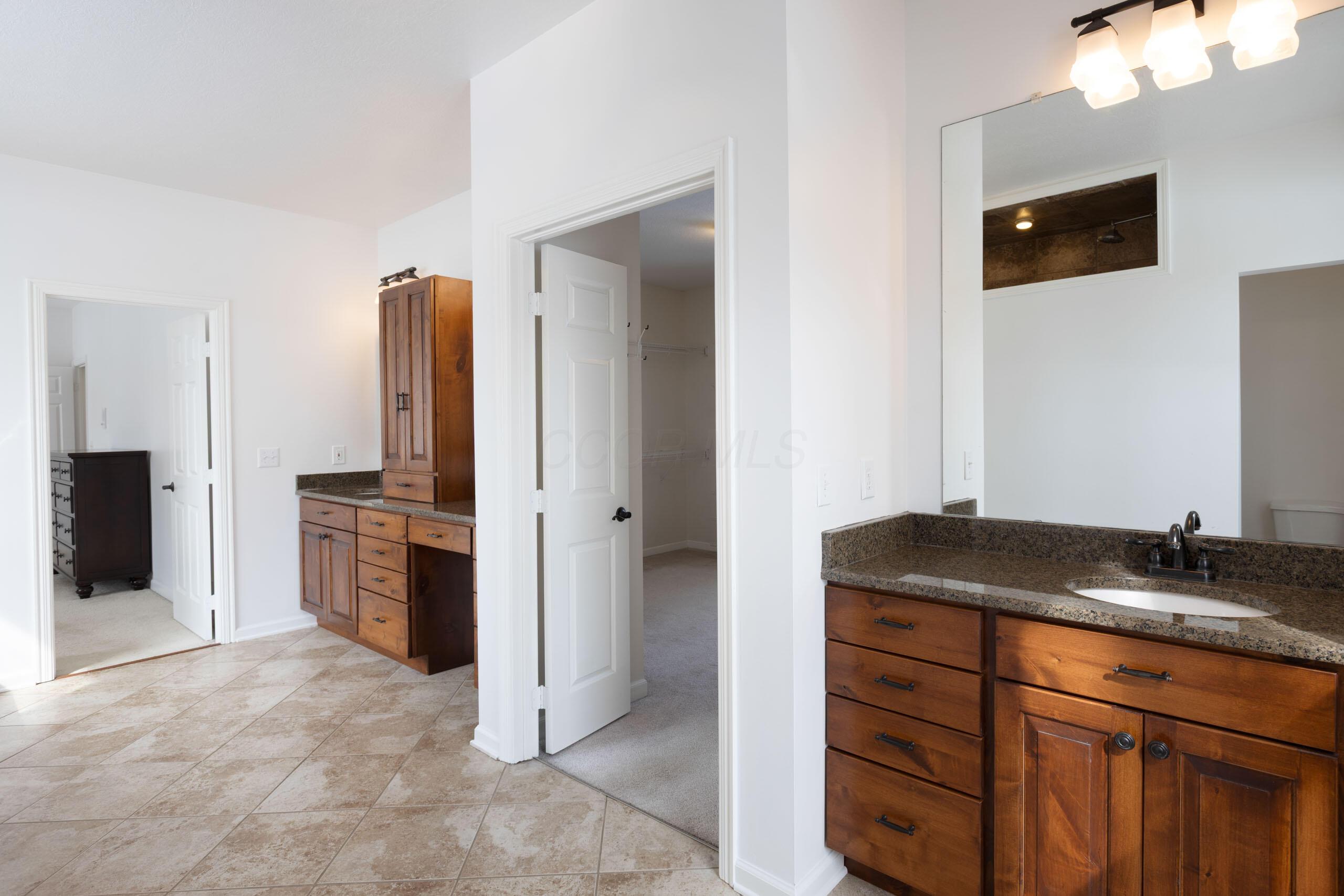 25 Stonesthrow Court