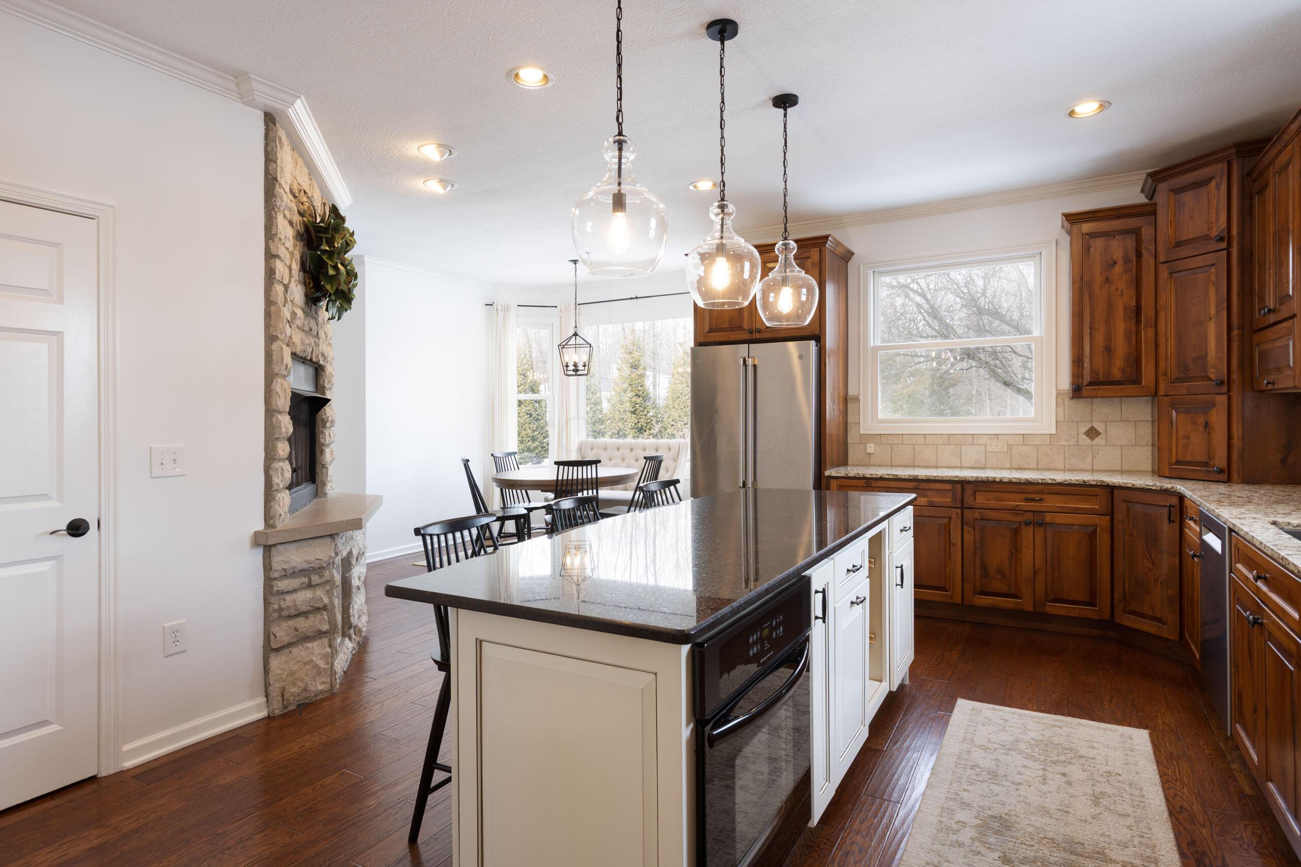 25 Stonesthrow Court