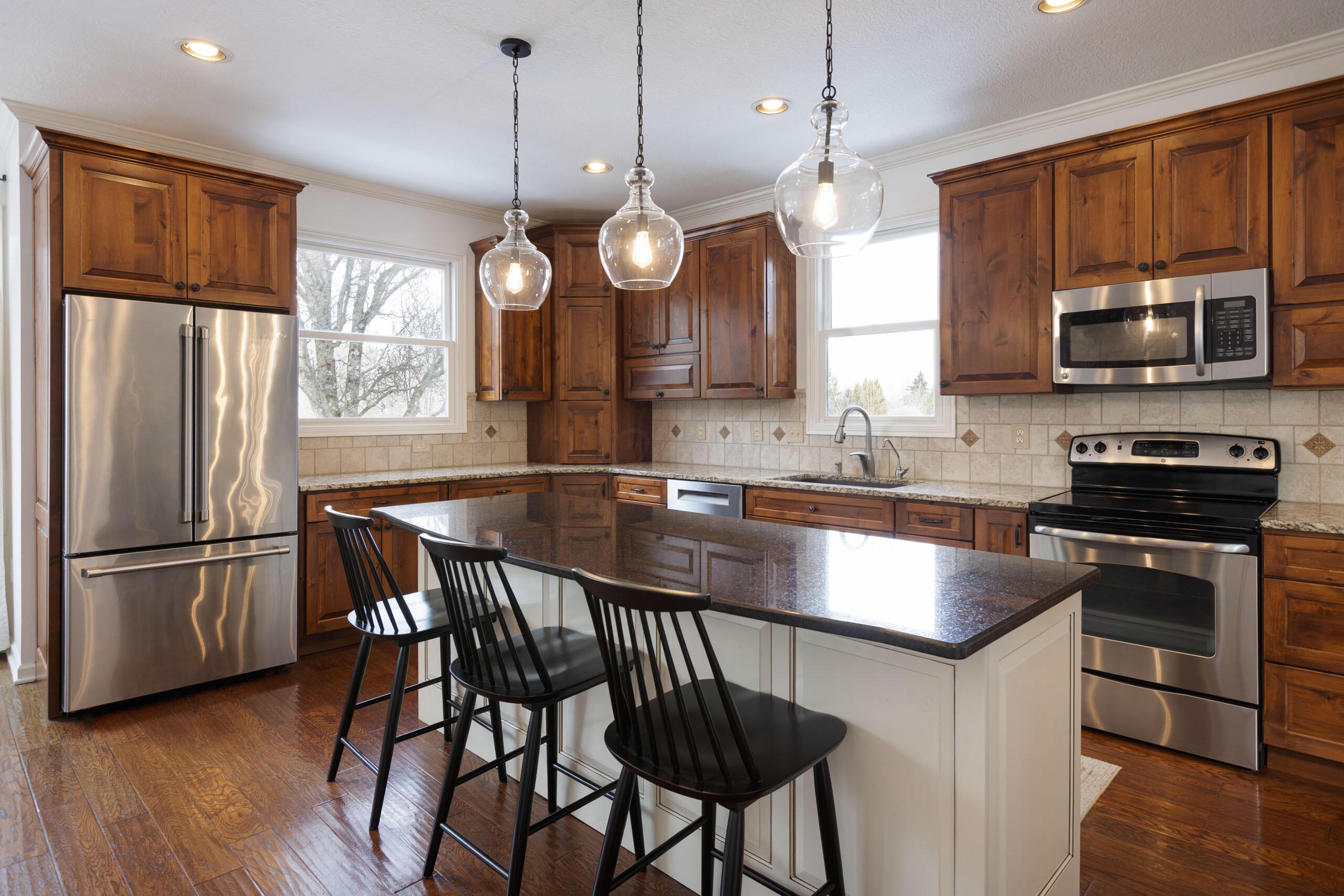 25 Stonesthrow Court