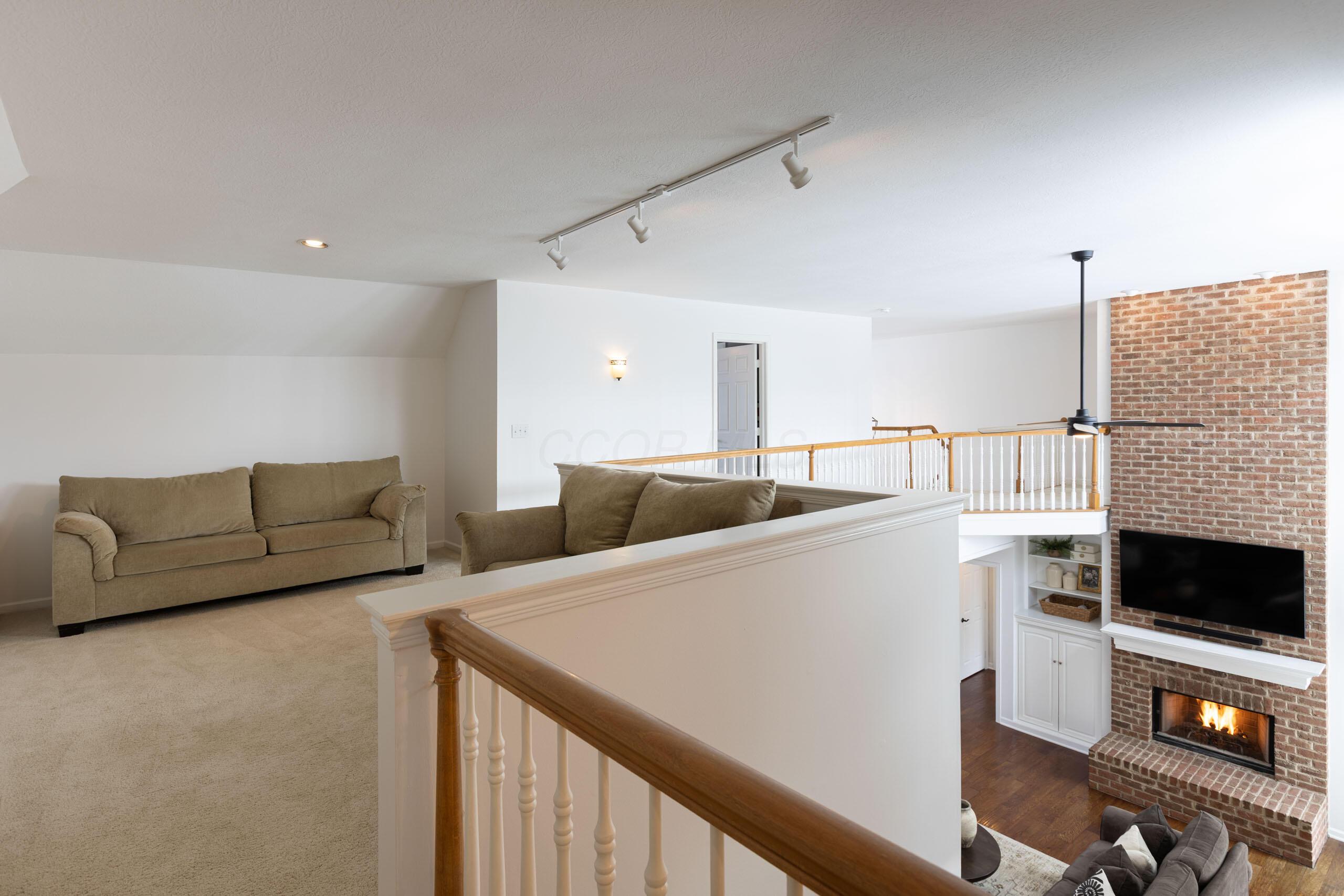 25 Stonesthrow Court