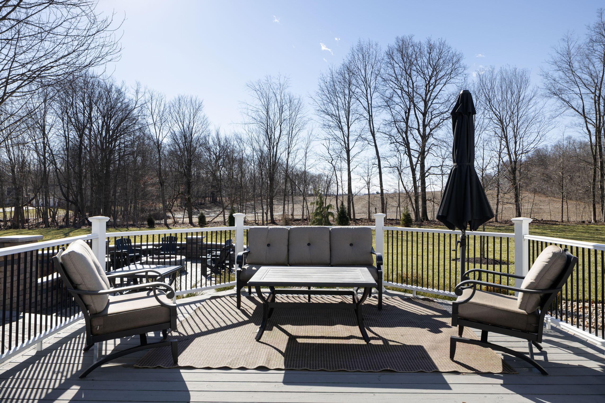 25 Stonesthrow Court