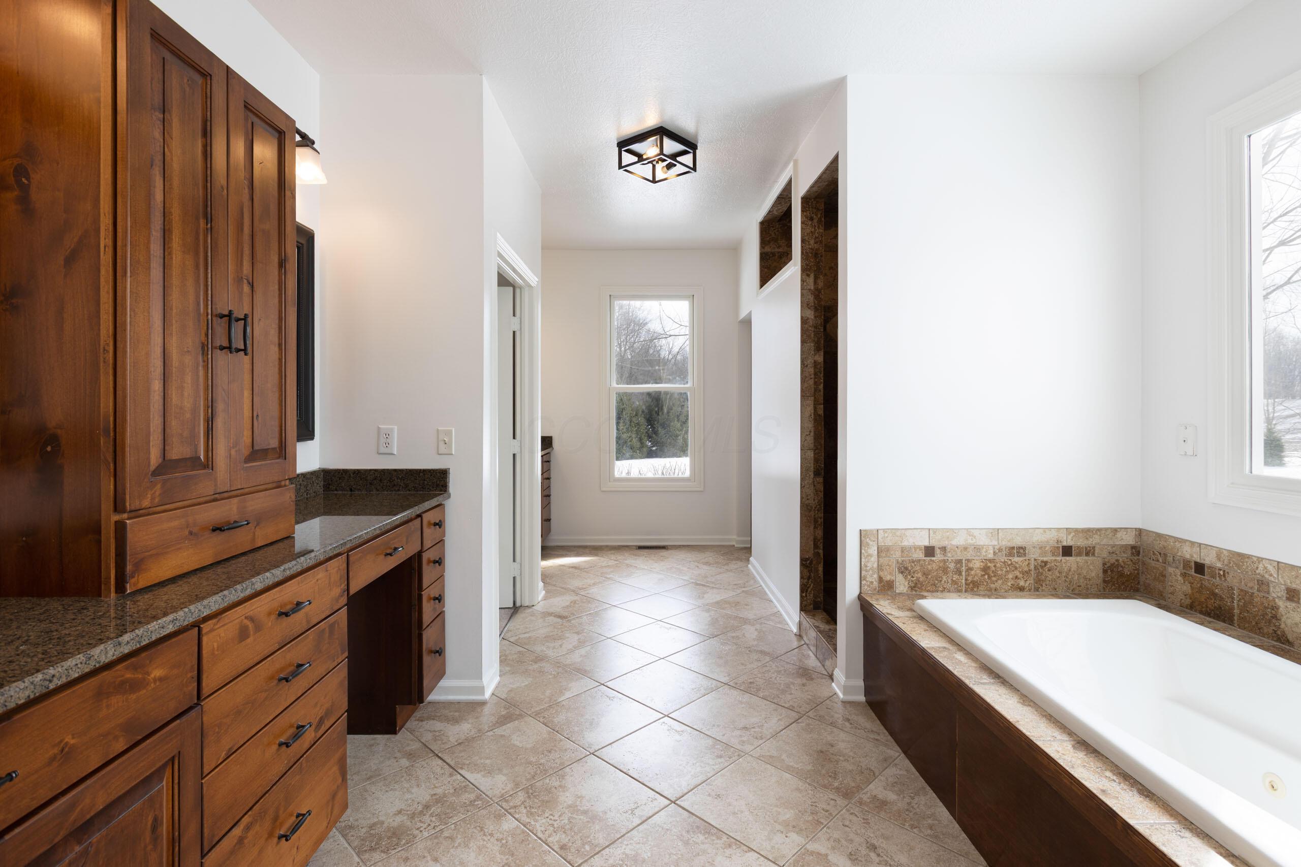 25 Stonesthrow Court