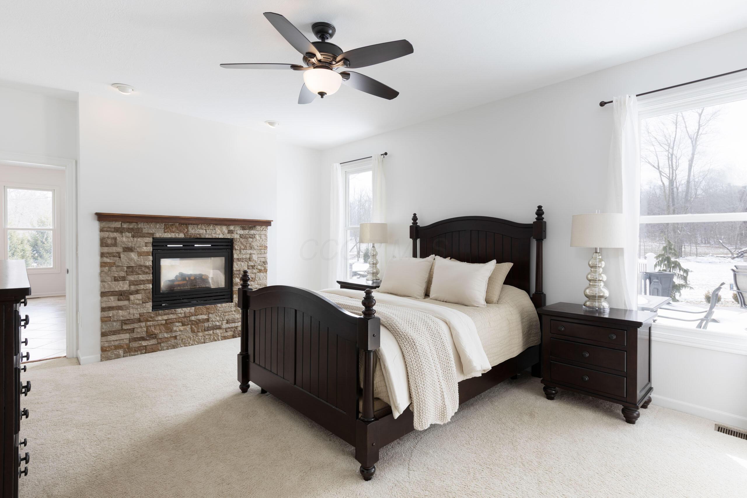 25 Stonesthrow Court