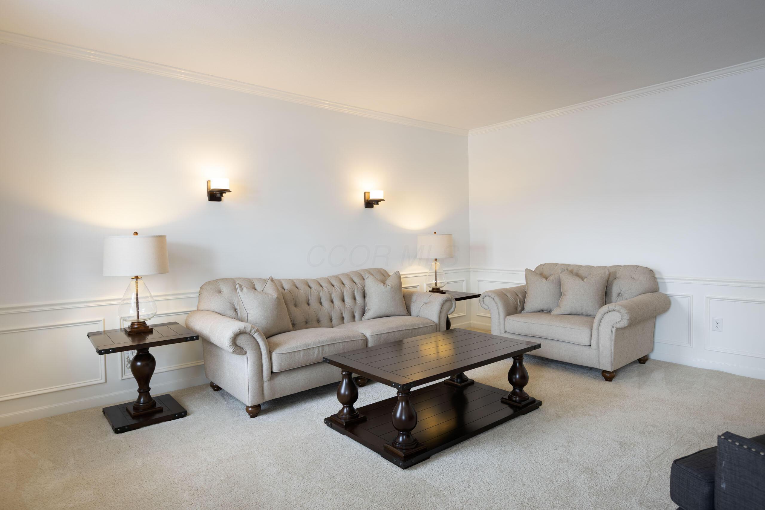 25 Stonesthrow Court