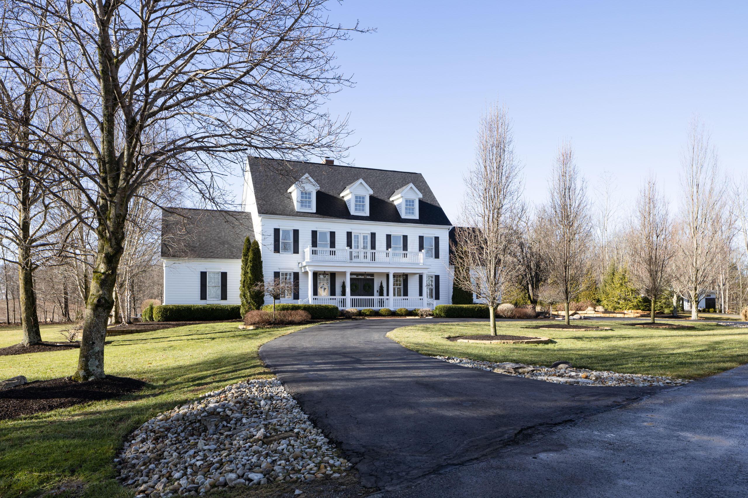 25 Stonesthrow Court