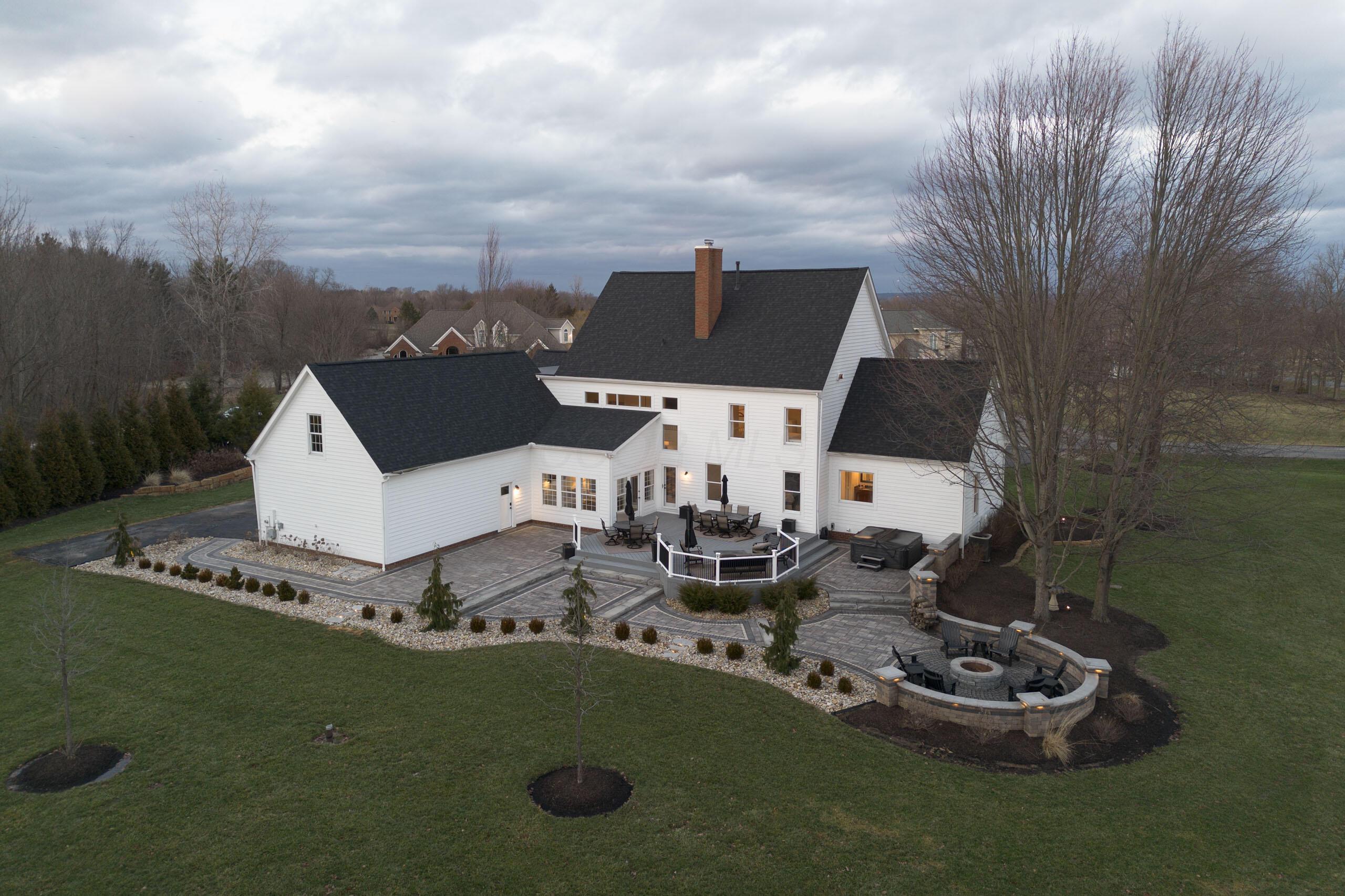 25 Stonesthrow Court