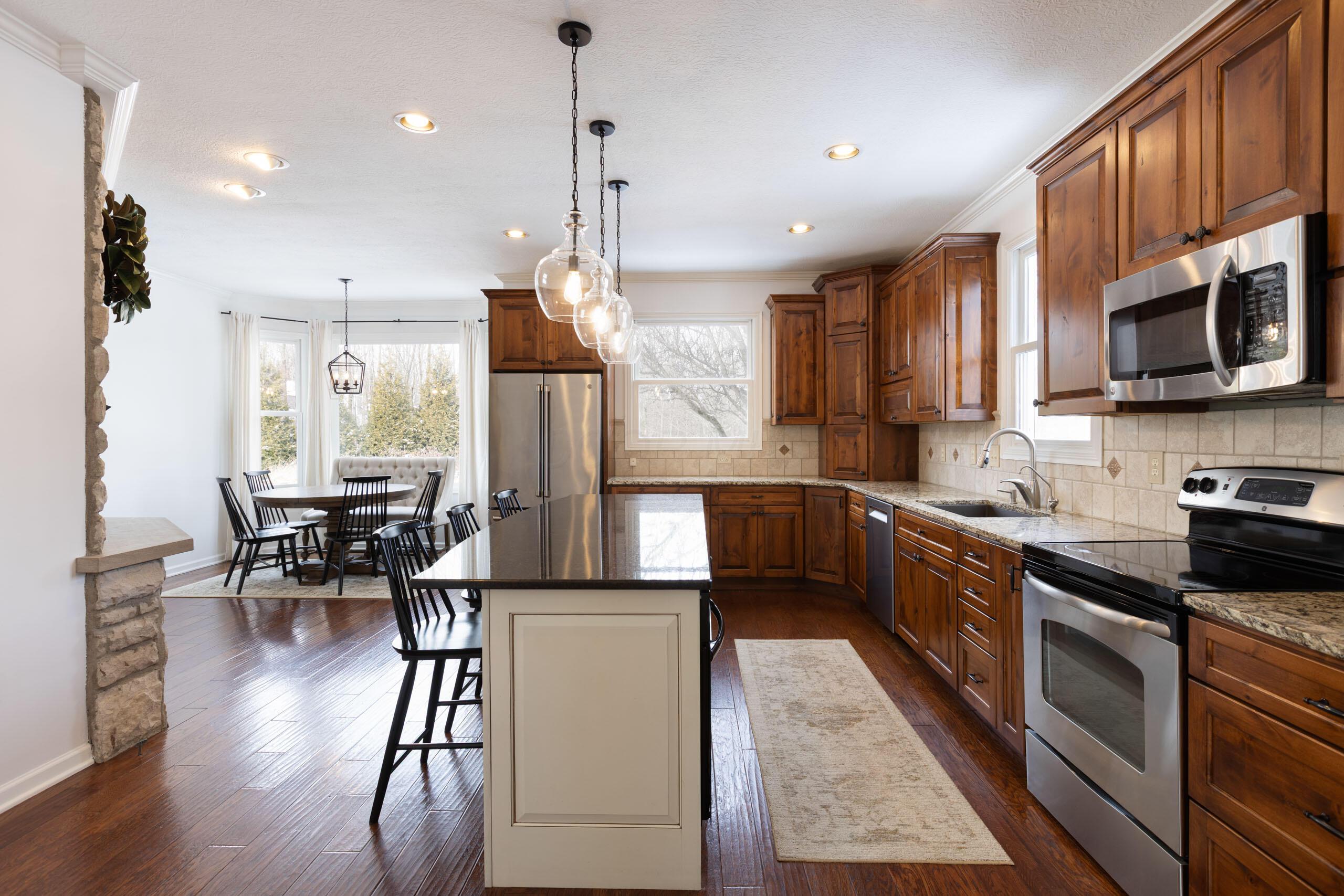 25 Stonesthrow Court