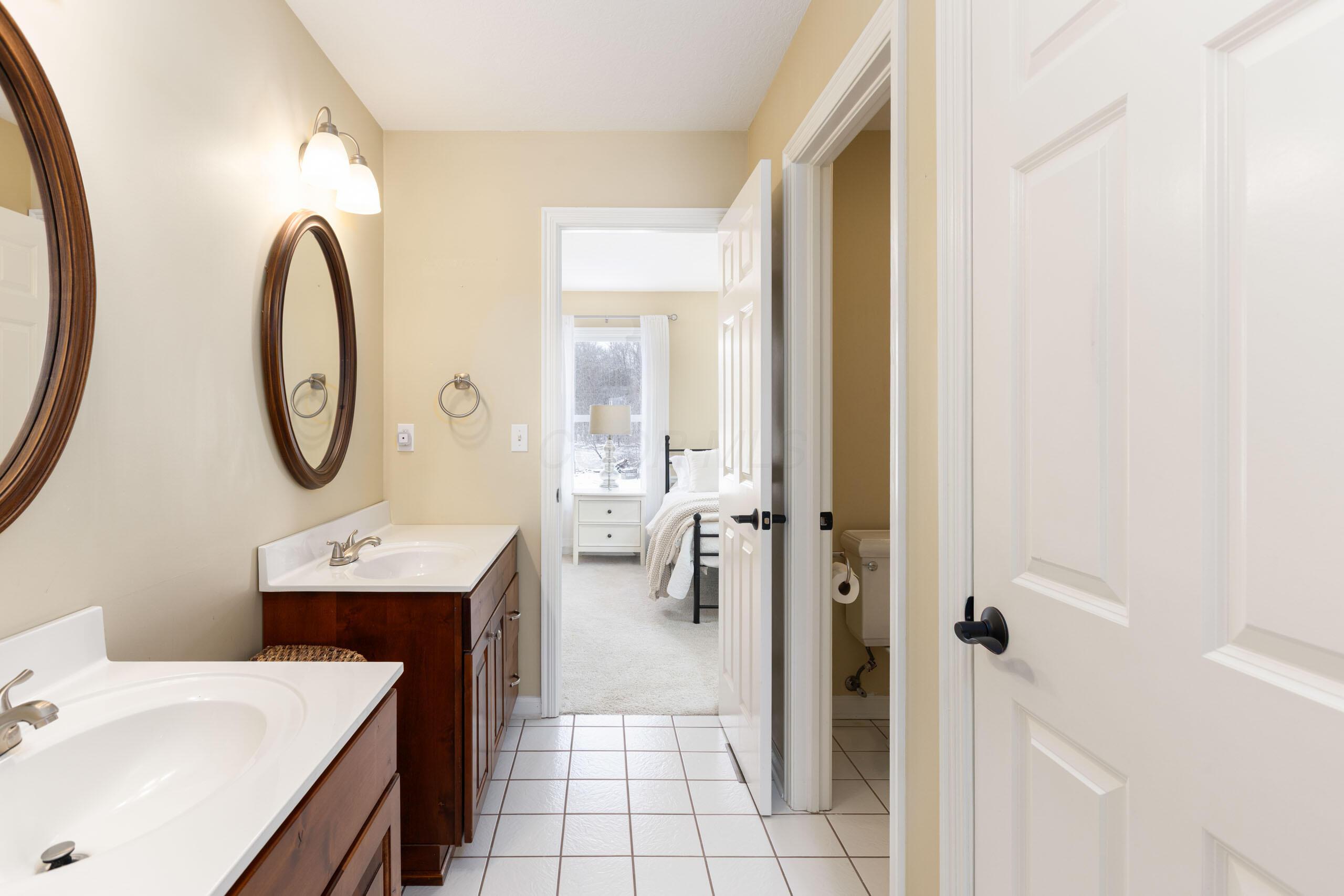 25 Stonesthrow Court