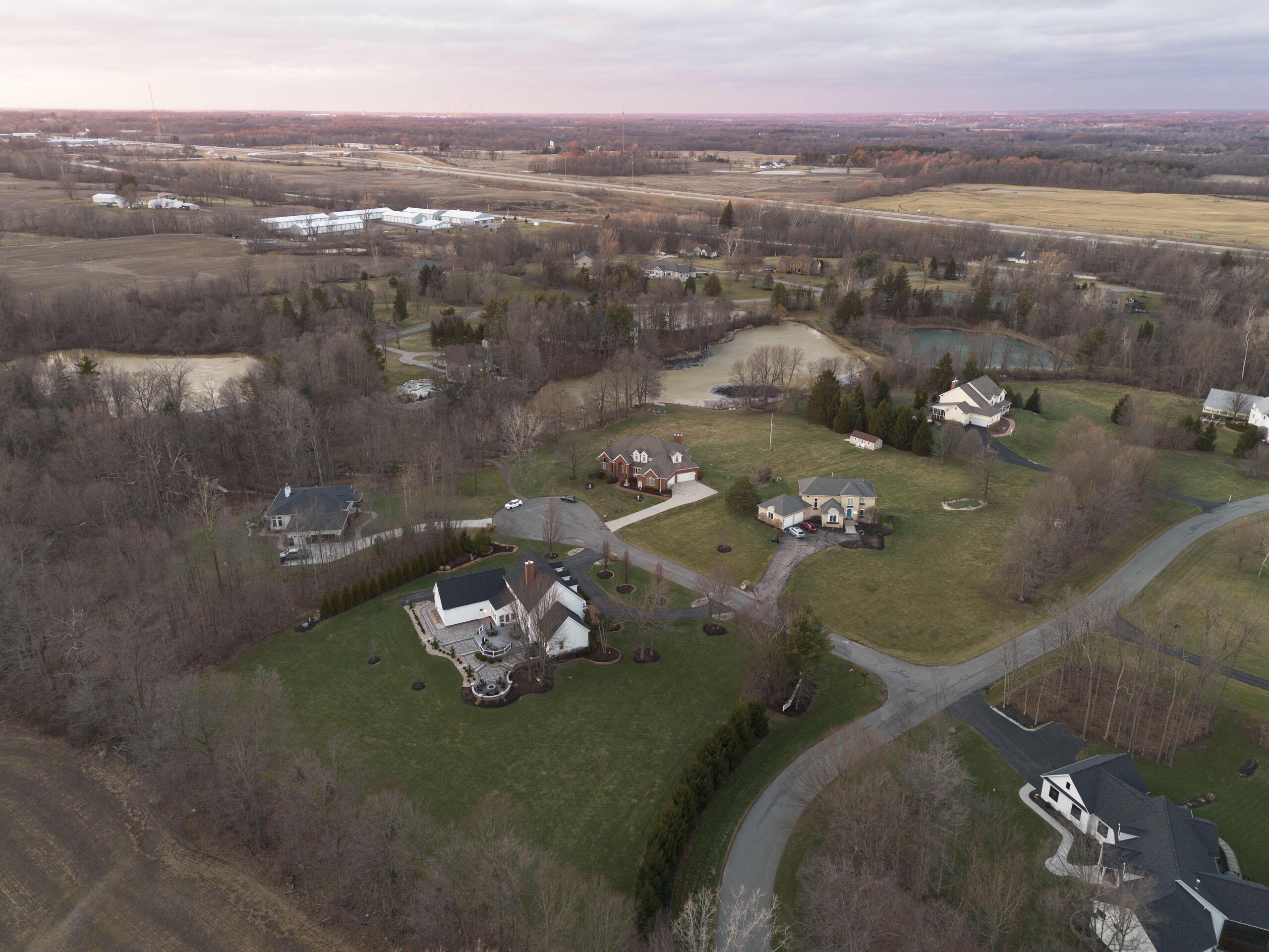 25 Stonesthrow Court