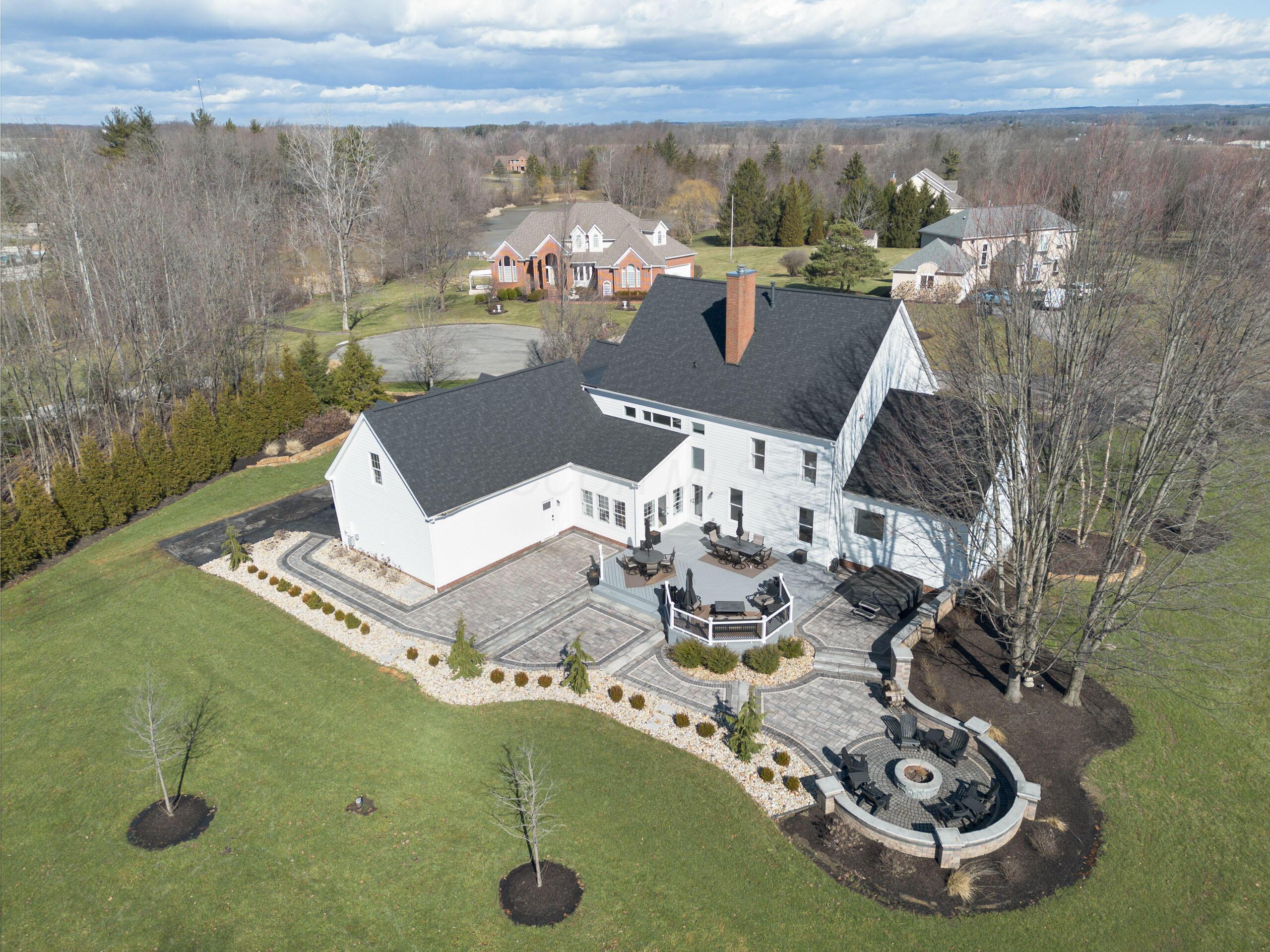 25 Stonesthrow Court