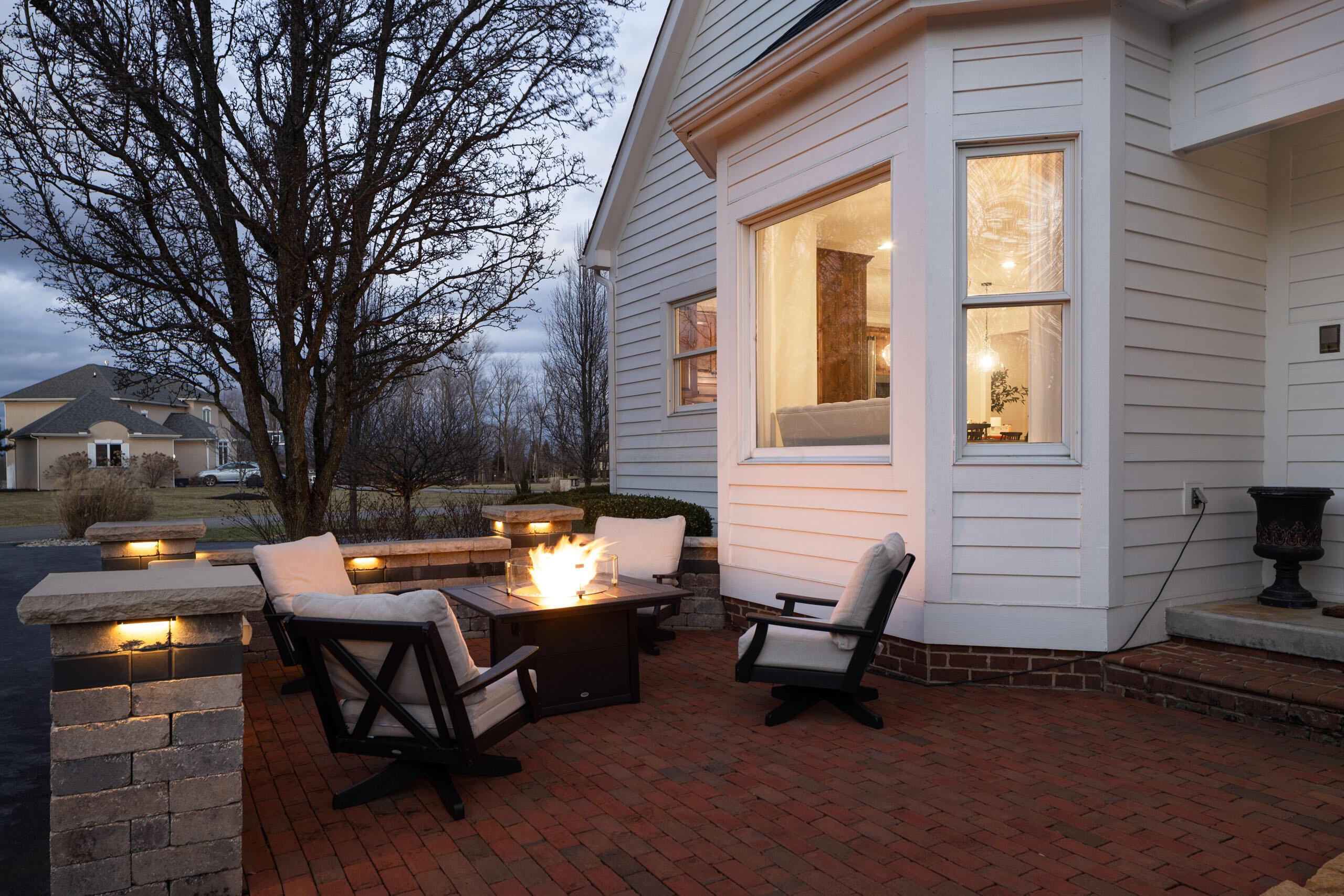 25 Stonesthrow Court