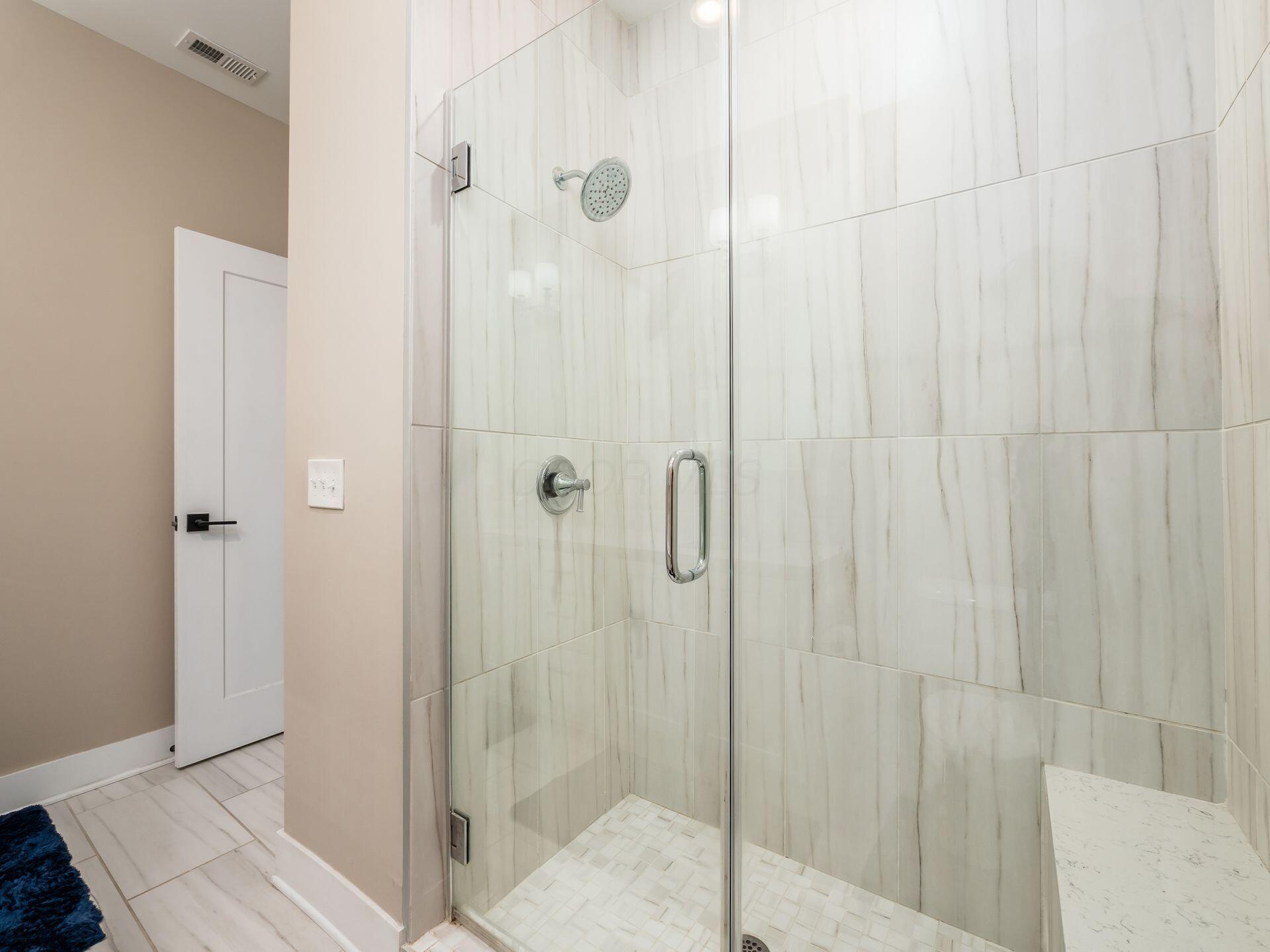 1670 E Broad Street, 309