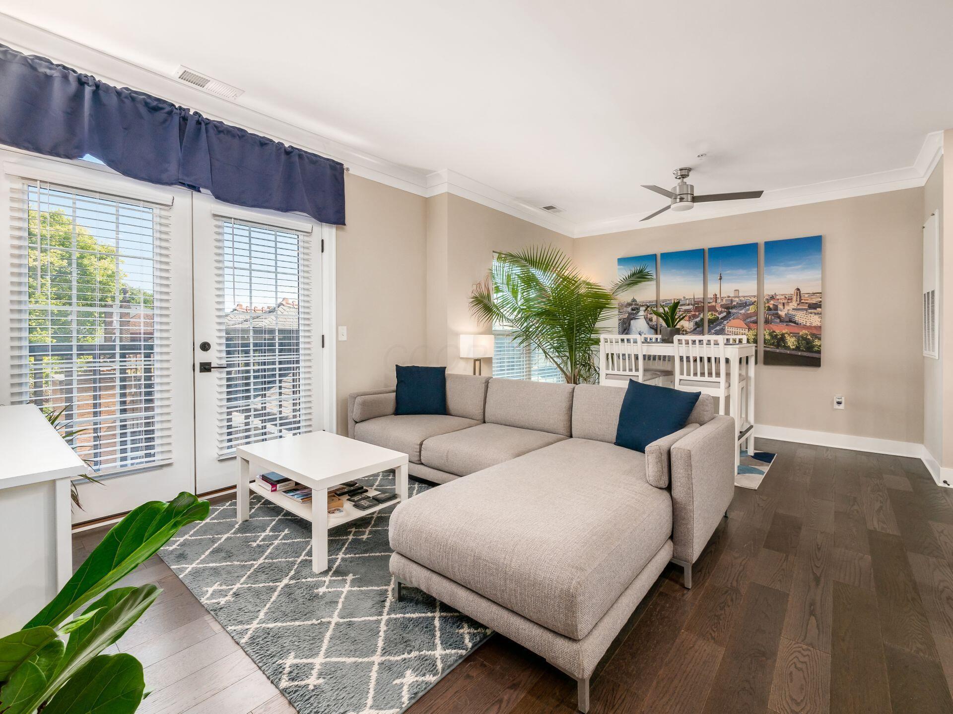 1670 E Broad Street, 309