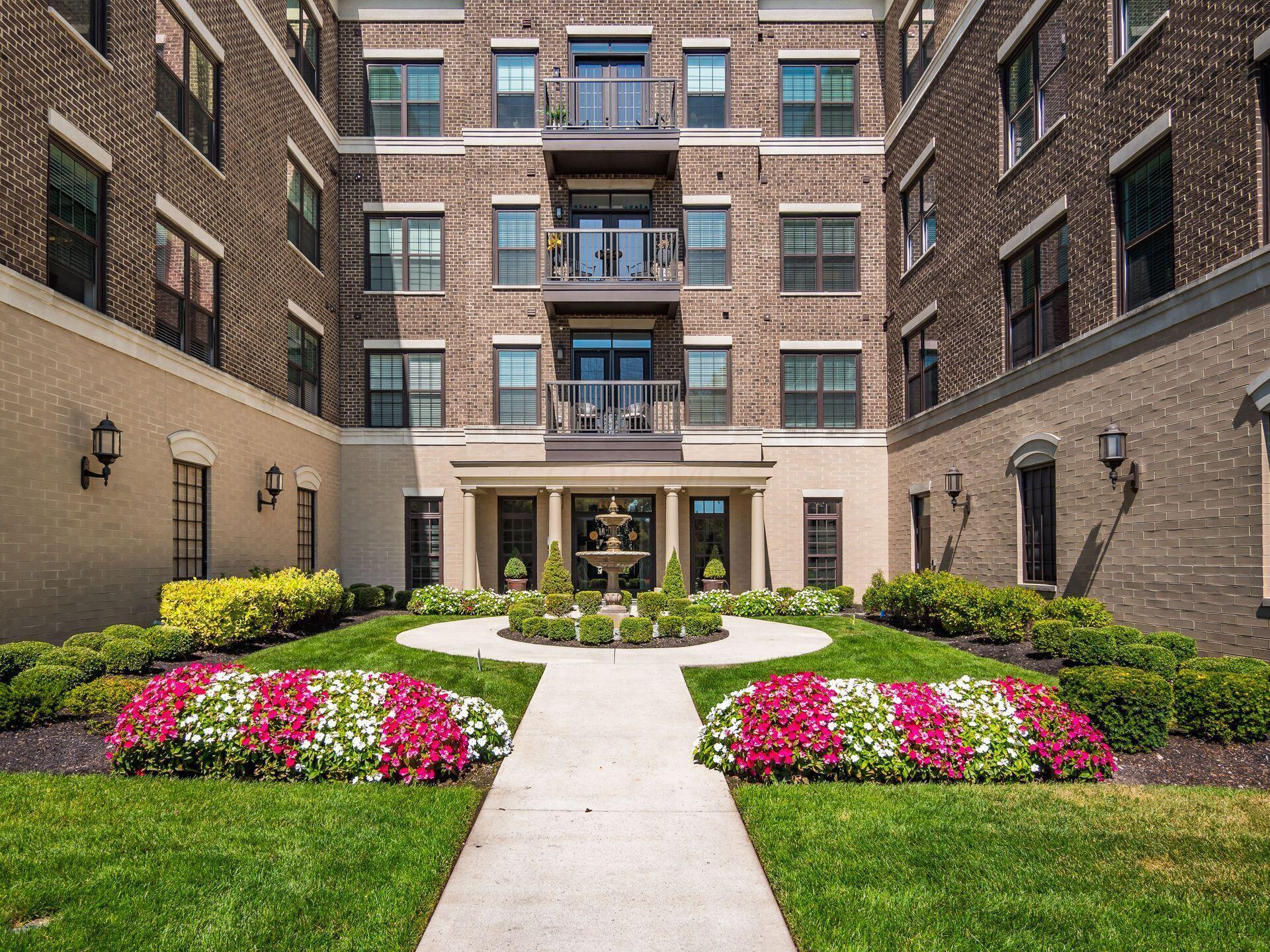 1670 E Broad Street, 309