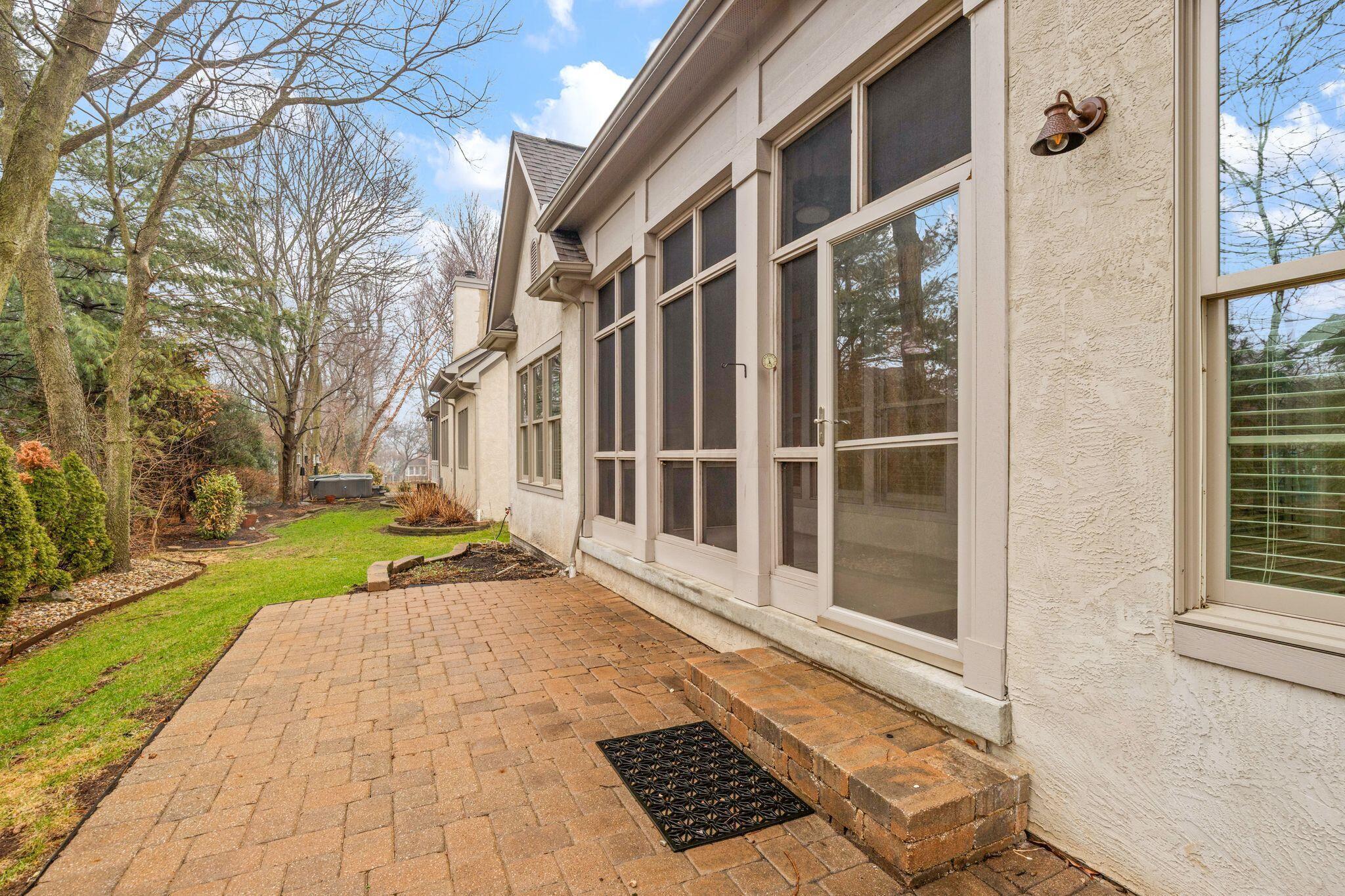 876 John Michael Way