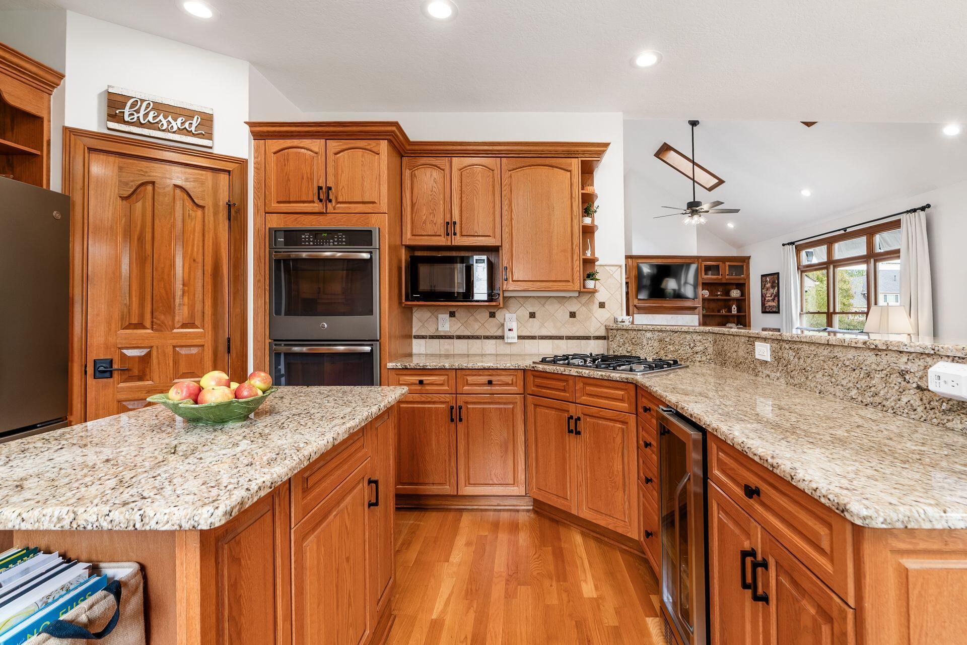 8512 Fallgold Lane