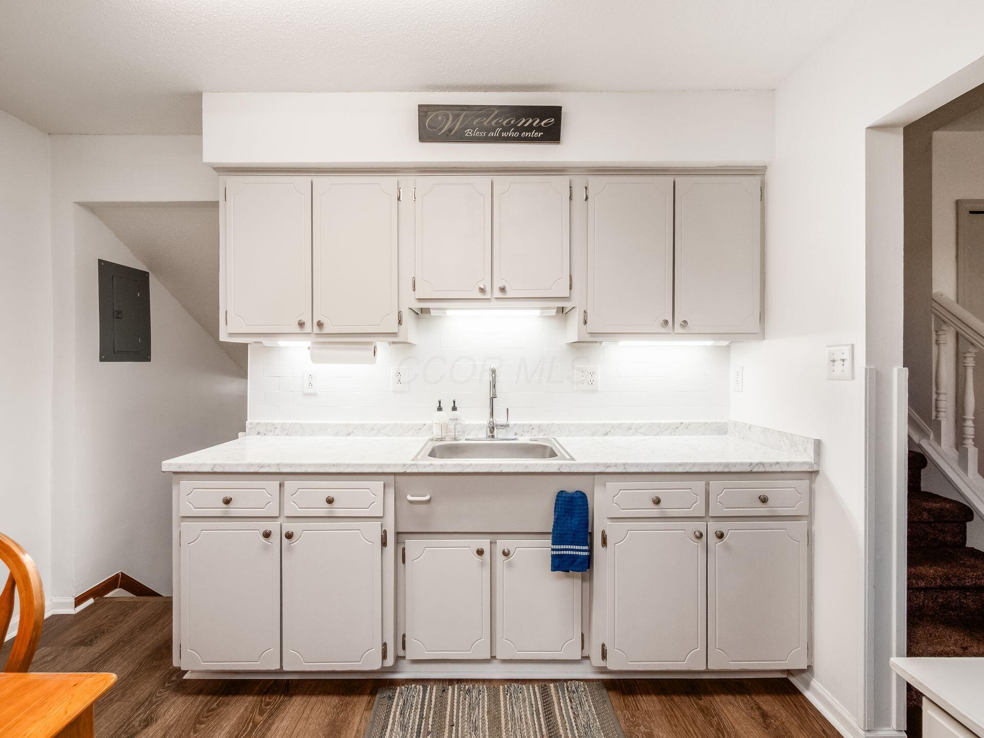 3313 Trail Lane Court