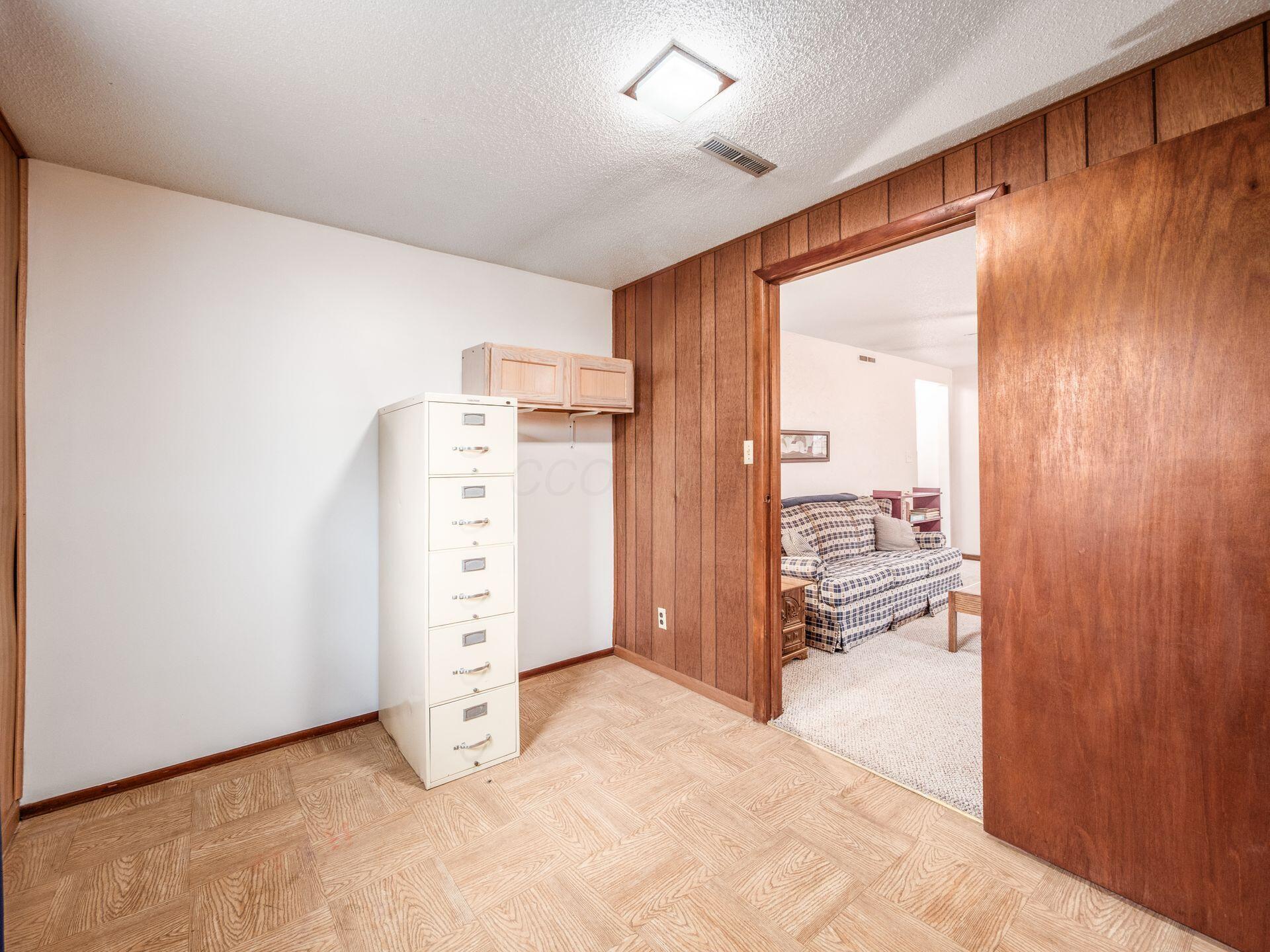 3313 Trail Lane Court