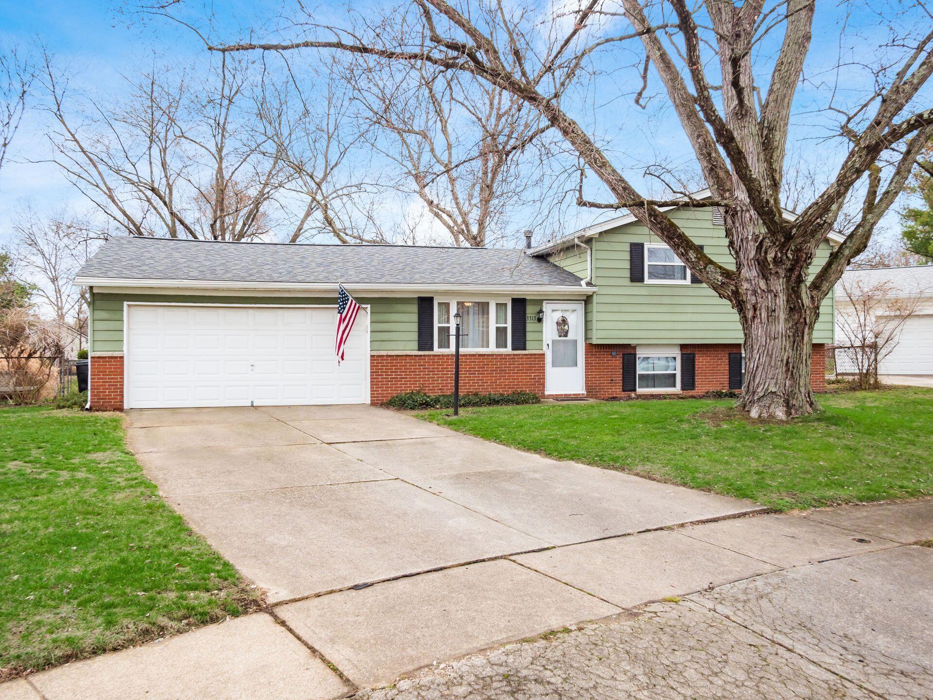 3313 Trail Lane Court