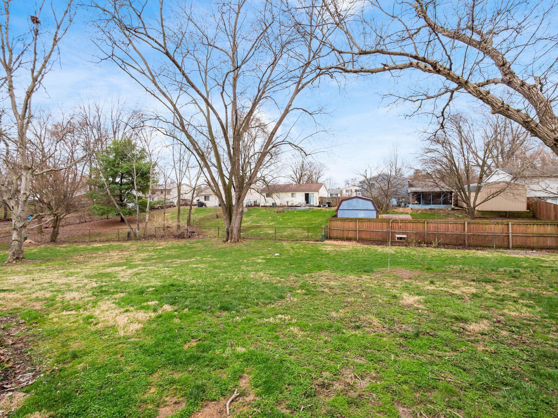 3313 Trail Lane Court