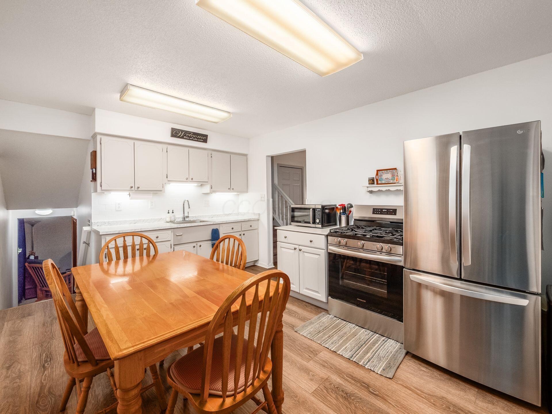 3313 Trail Lane Court