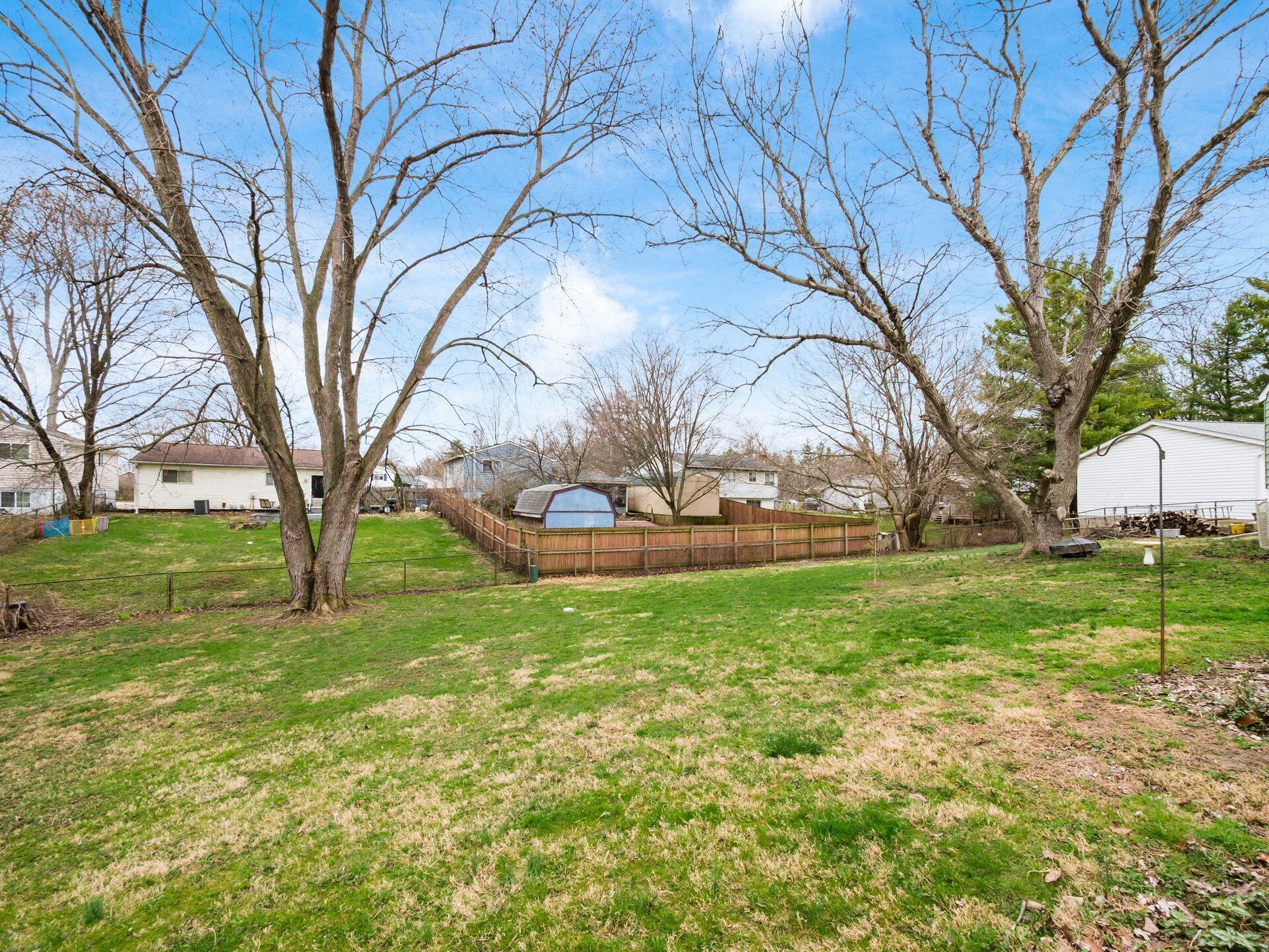 3313 Trail Lane Court